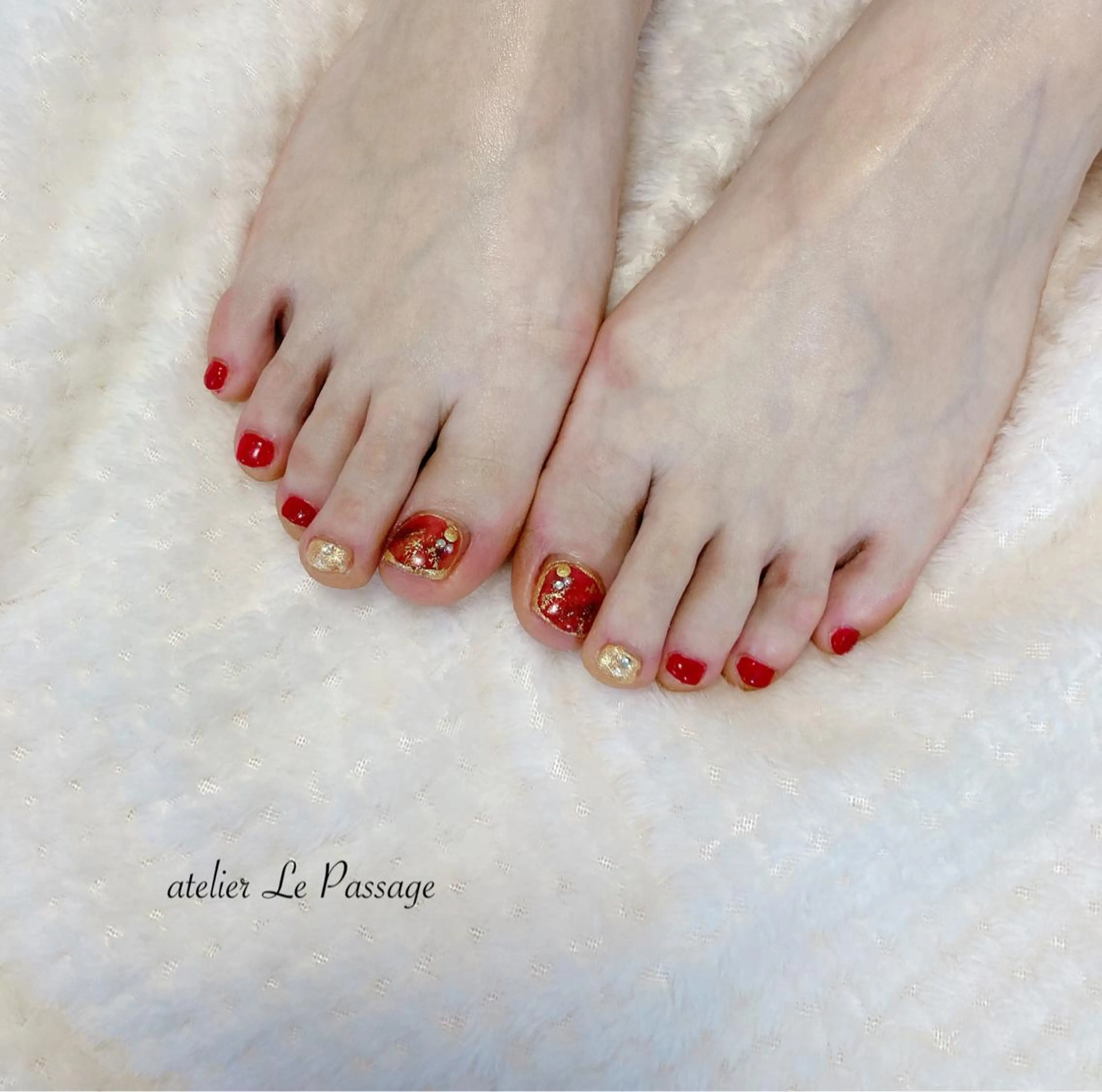 ネイル フットネイル ジェルネイル ラメ(グリッター) オフィスネイル ワンカラーネイル h nakatsukaのネイルデザイン