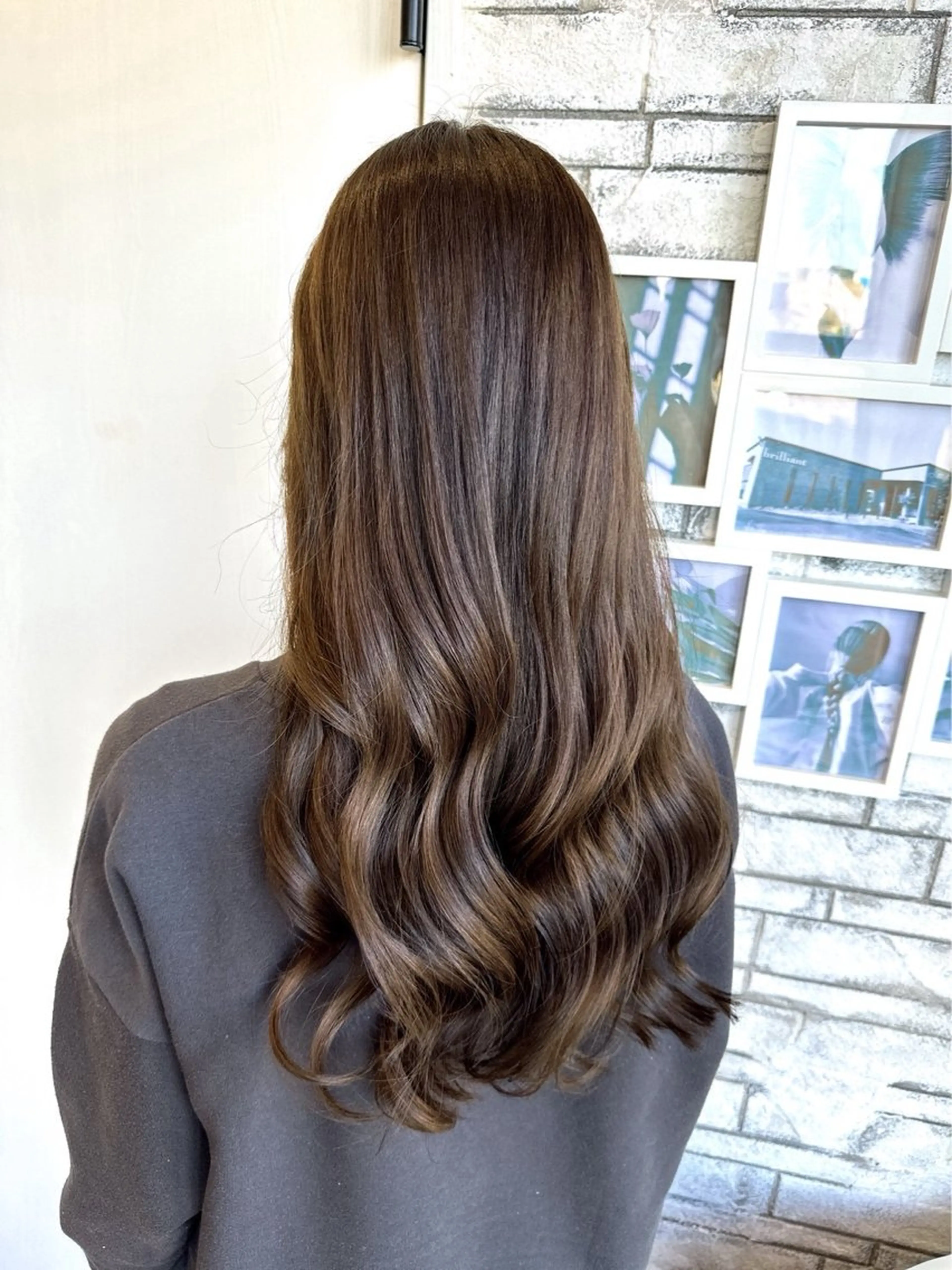 ロング 伴 星来のヘアスタイル