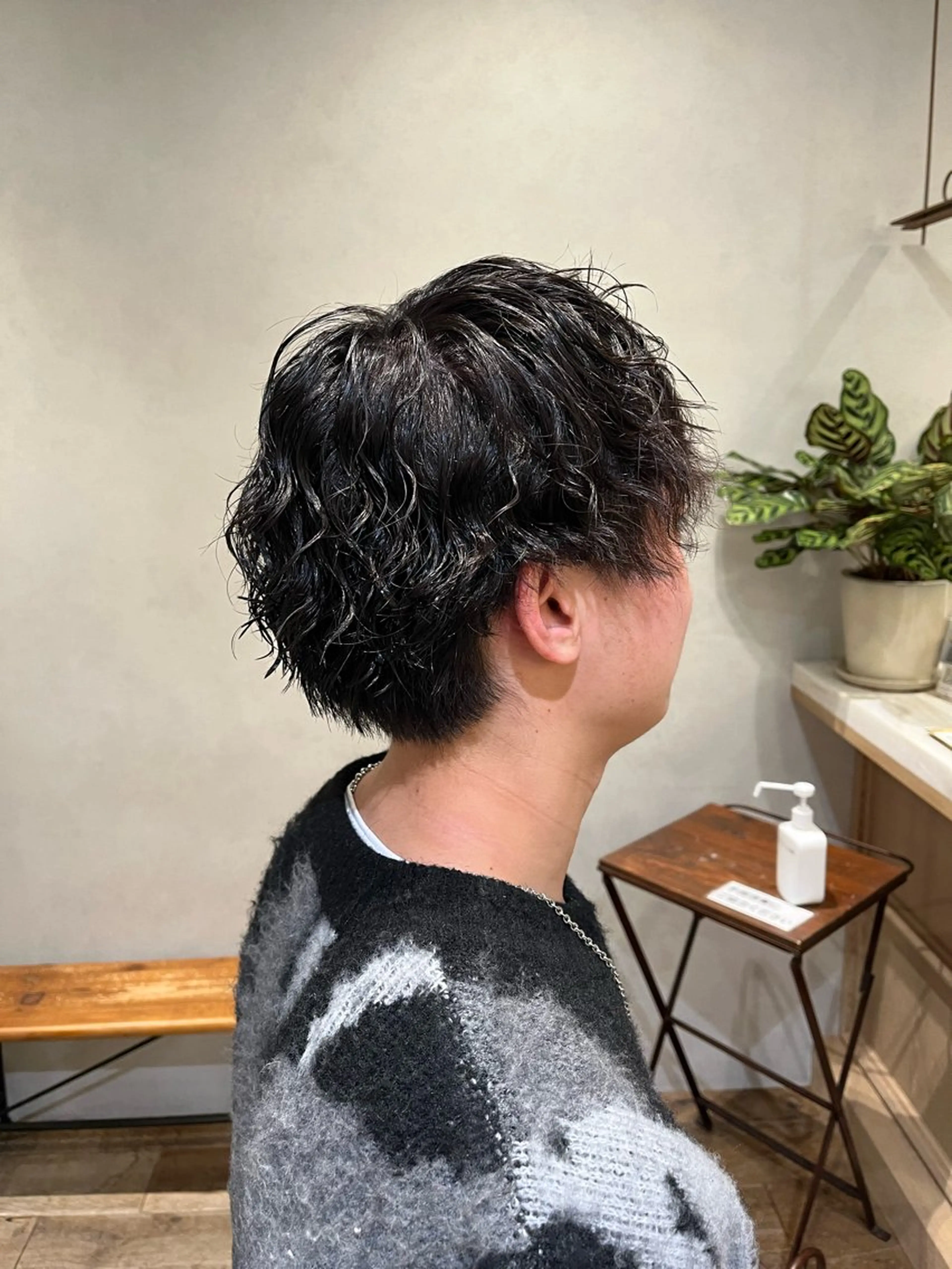 ショート パーマ メンズ メンズハイライト メンズパーマ 刈り上げ 波巻きパーマ ハイライト カット パーマ 🌿‬ナチュラルヘア /パーマ/蒼真🍃のヘアスタイル