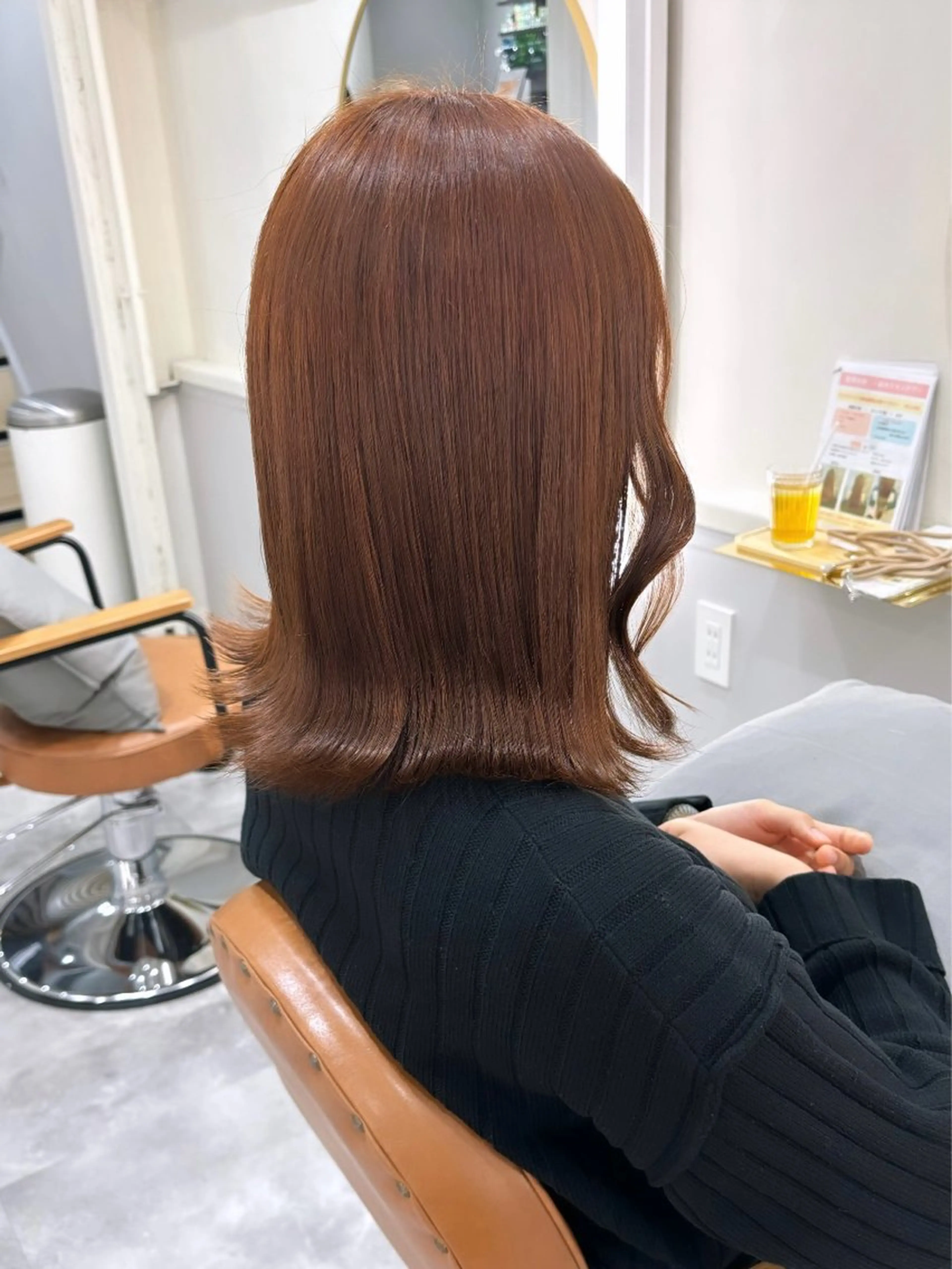 セミロング カラー ブリーチ ブラウンカラー ダブルカラー ブリーチなしカラー オレンジ ヘアカラー 暖色カラー✨️ 門内 梨真のヘアスタイル