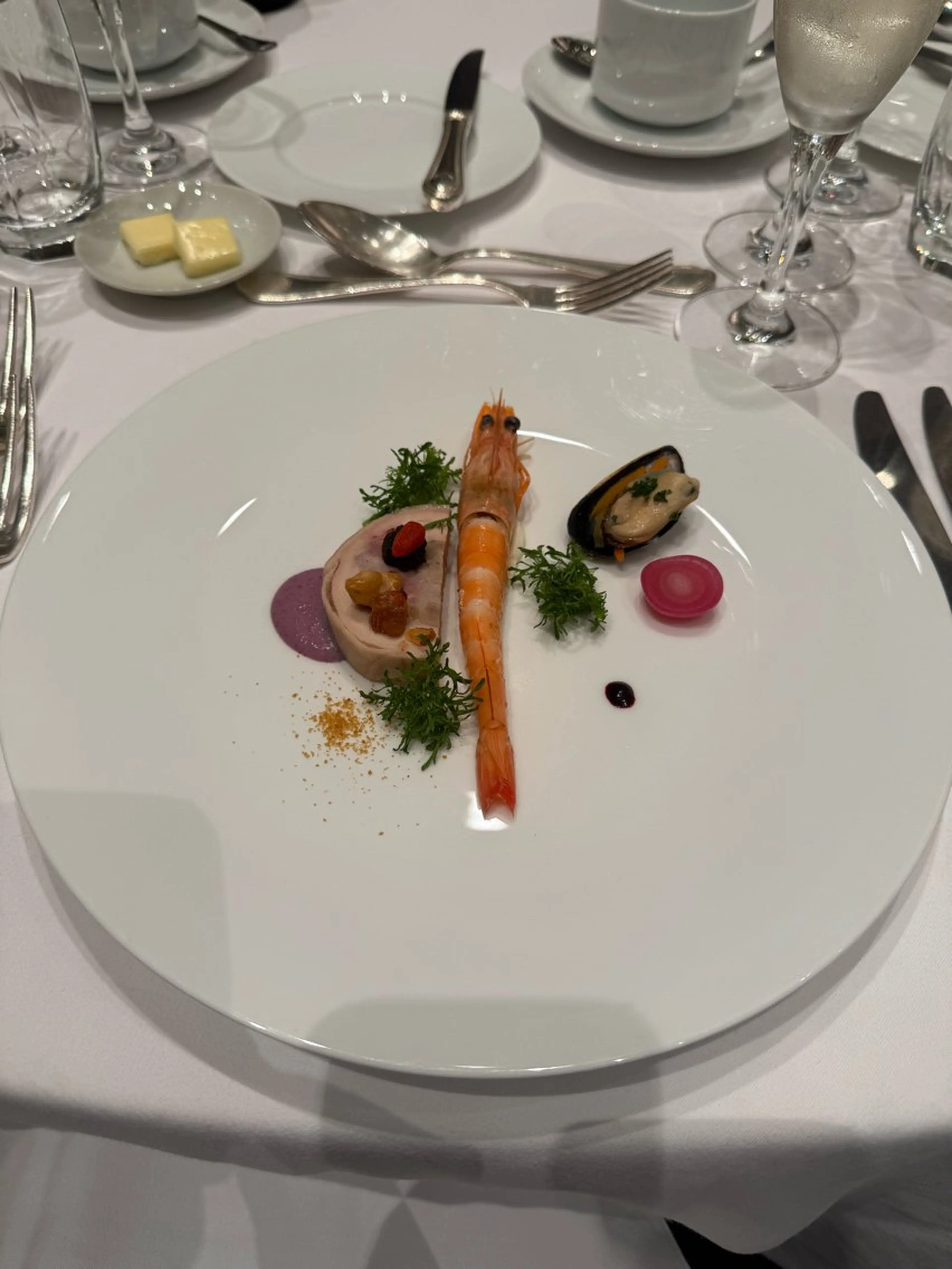 メナード丸の内ヒルズ 柳田りさのエステ・リラクイメージ