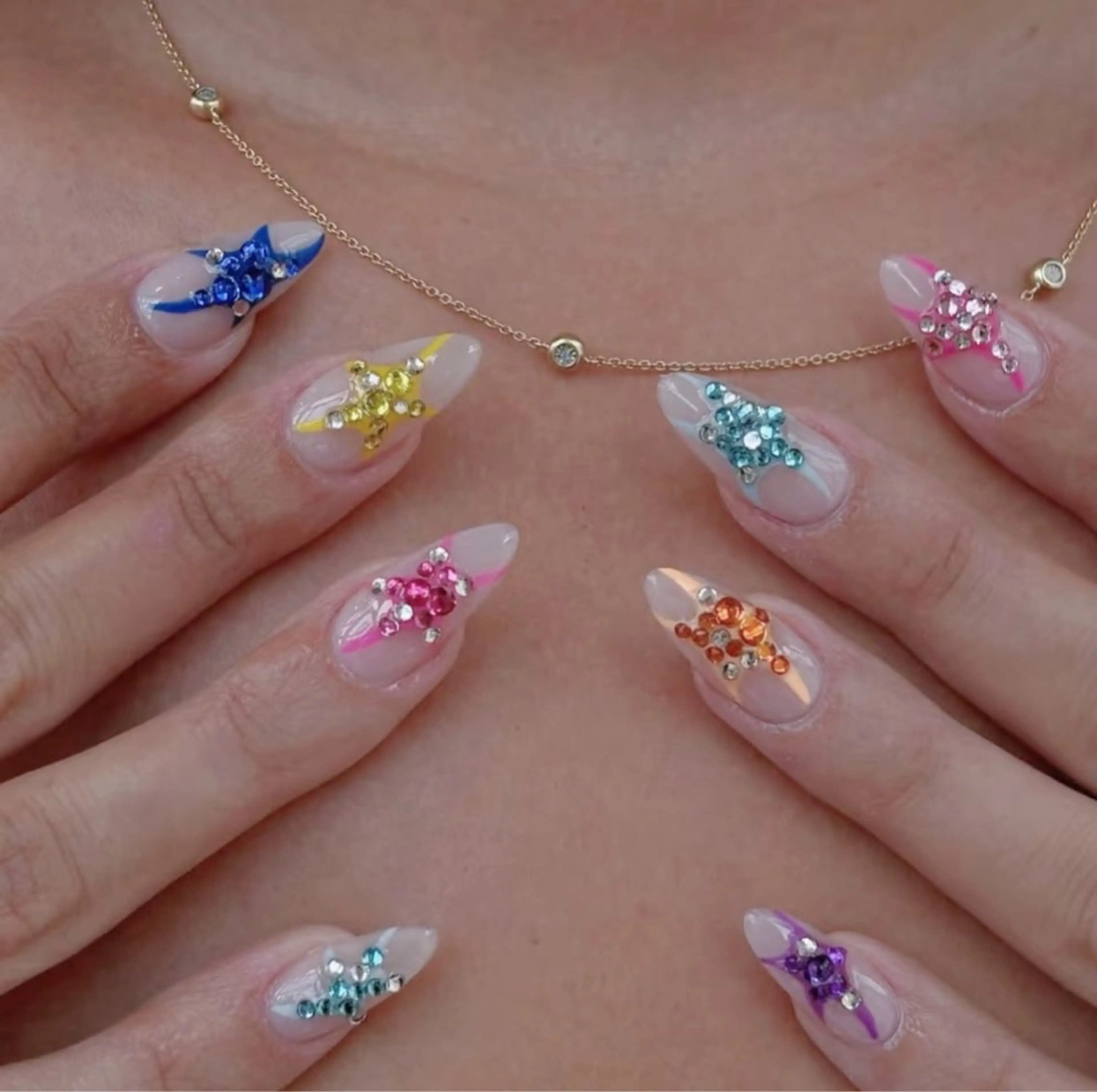 ネイル フットネイル フレンチネイル グラデーション ハート 韓国ネイル ハンドネイル Lynn_ Nailのネイルデザイン