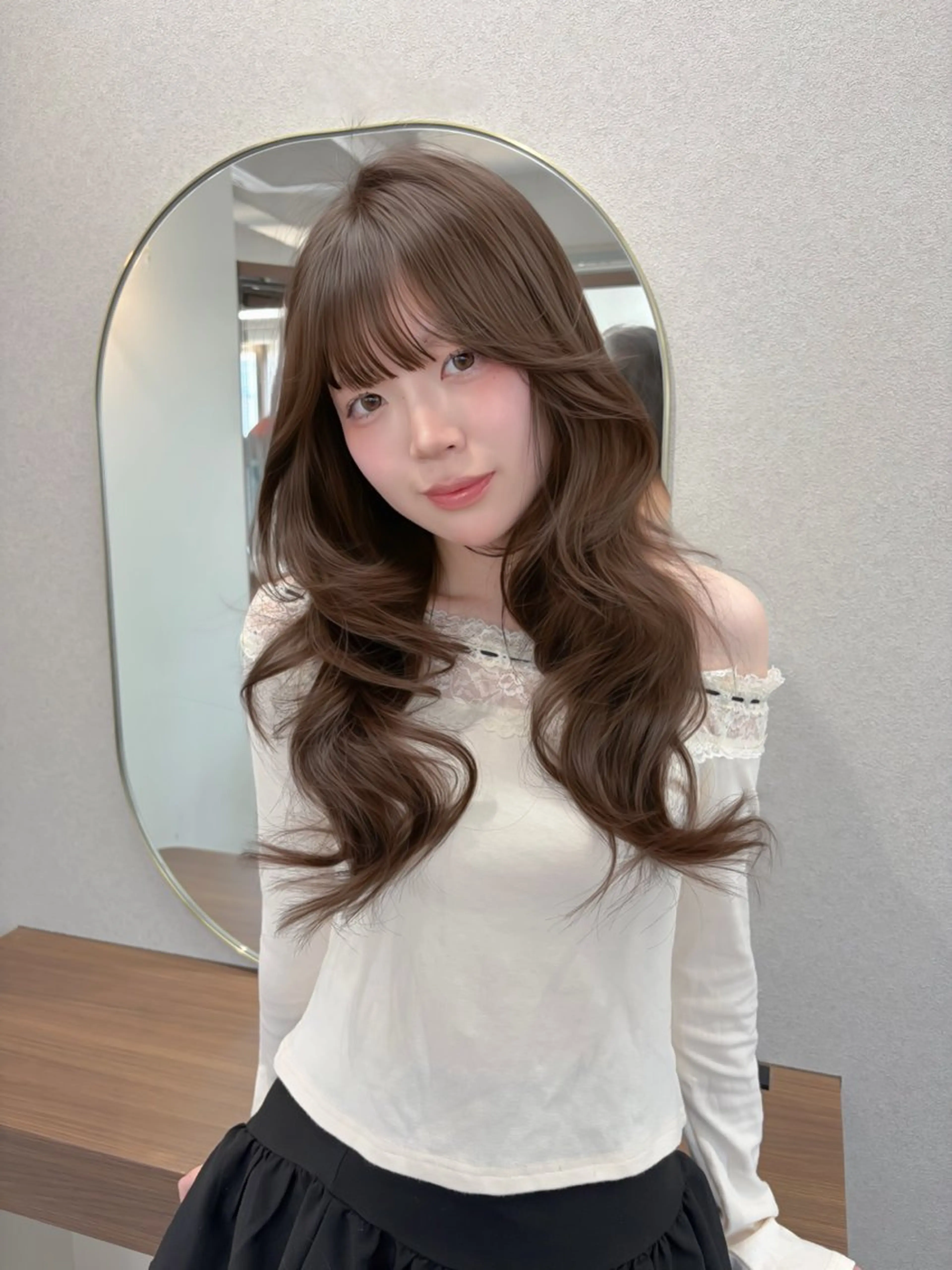 ロング カラー ブラウンカラー チョコレートブラウン 顔周りカット 韓国風ヘア レイヤーカット カット ヘアカラー トリートメント 藤野 結衣のヘアスタイル