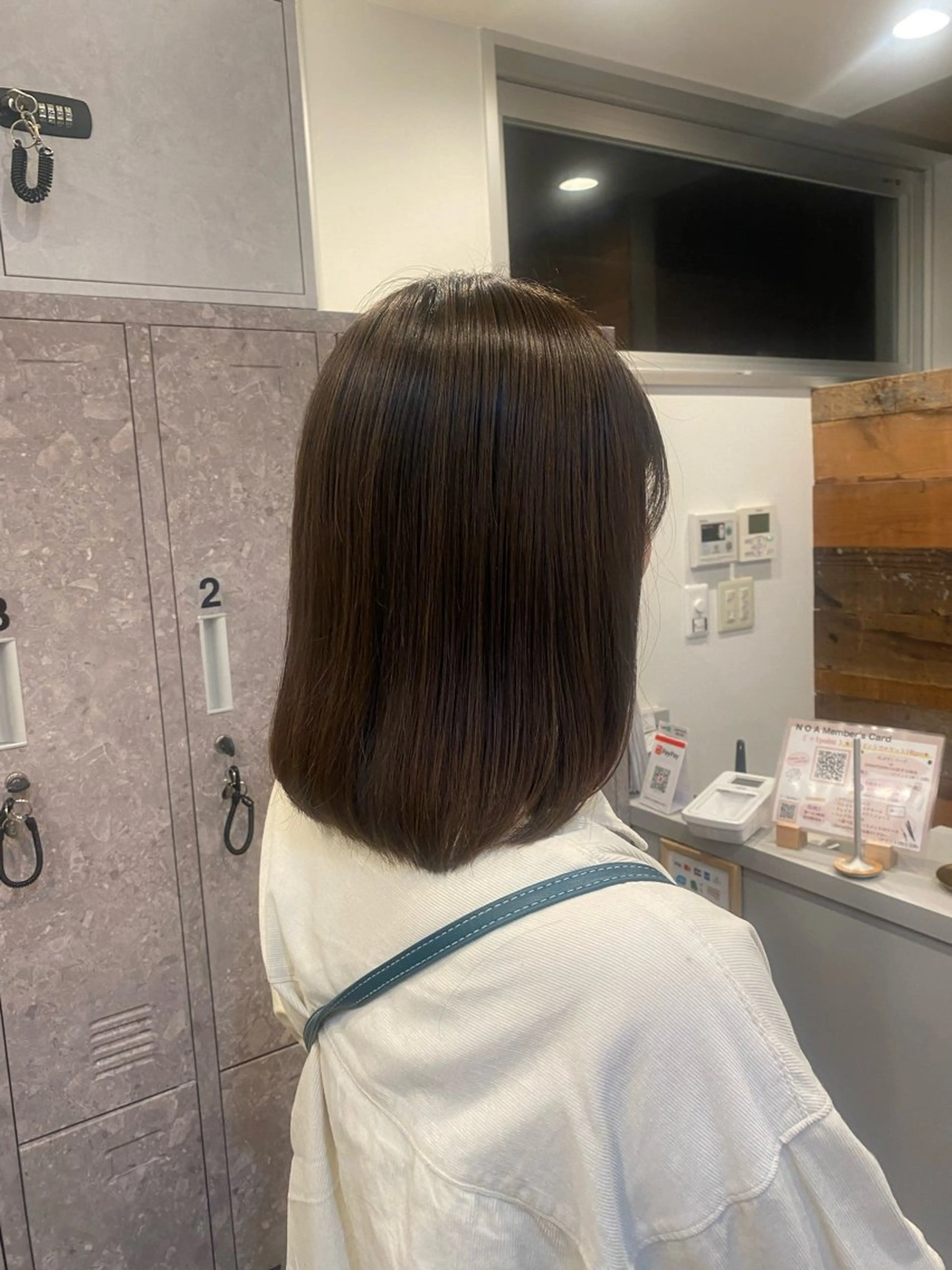 ミディアム 水口 莉央のヘアスタイル