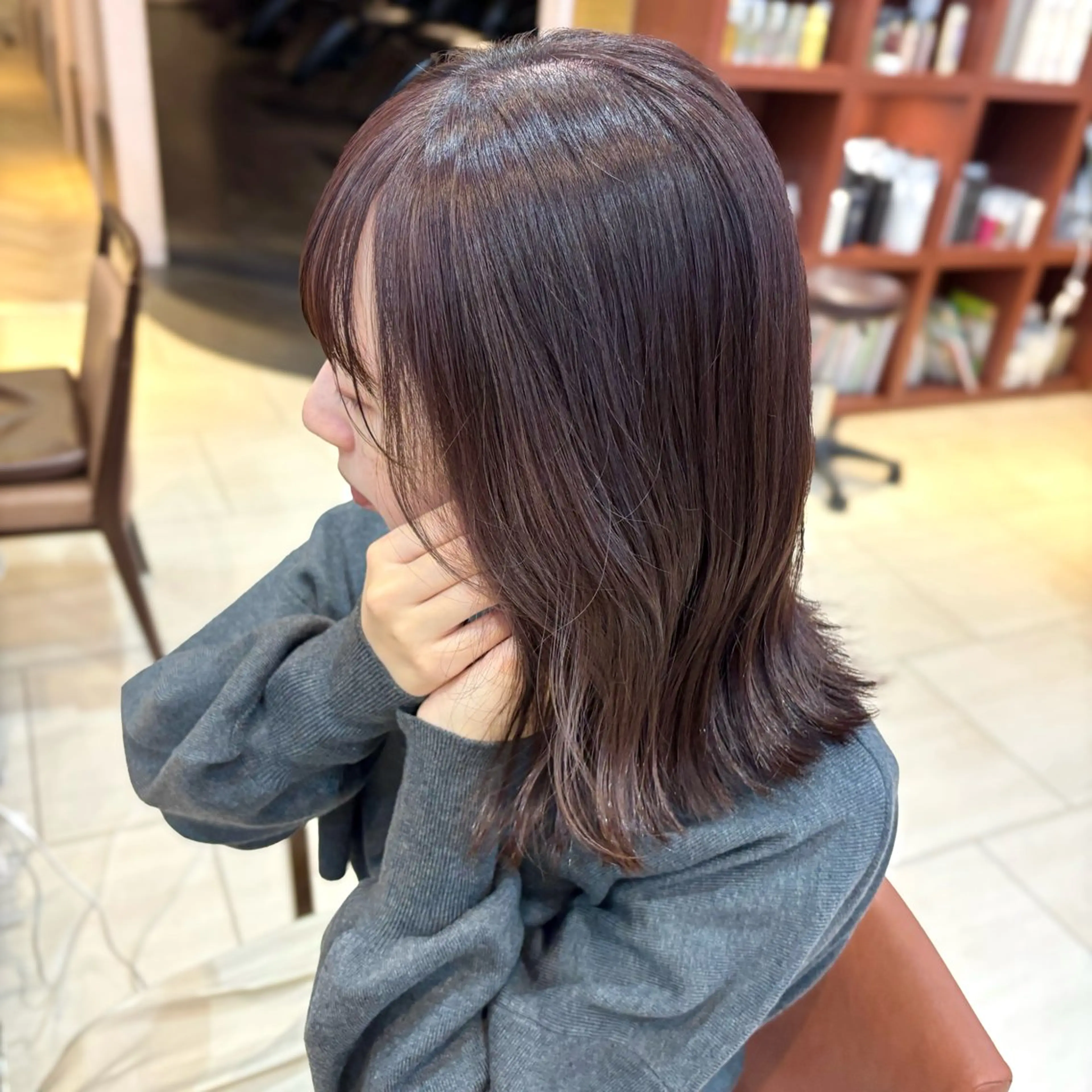 ミディアム カラー 透明感カラー ラベンダーカラー ヘアカラー トリートメント 顔まわり🥨レイヤー /透明感/まいなのヘアスタイル