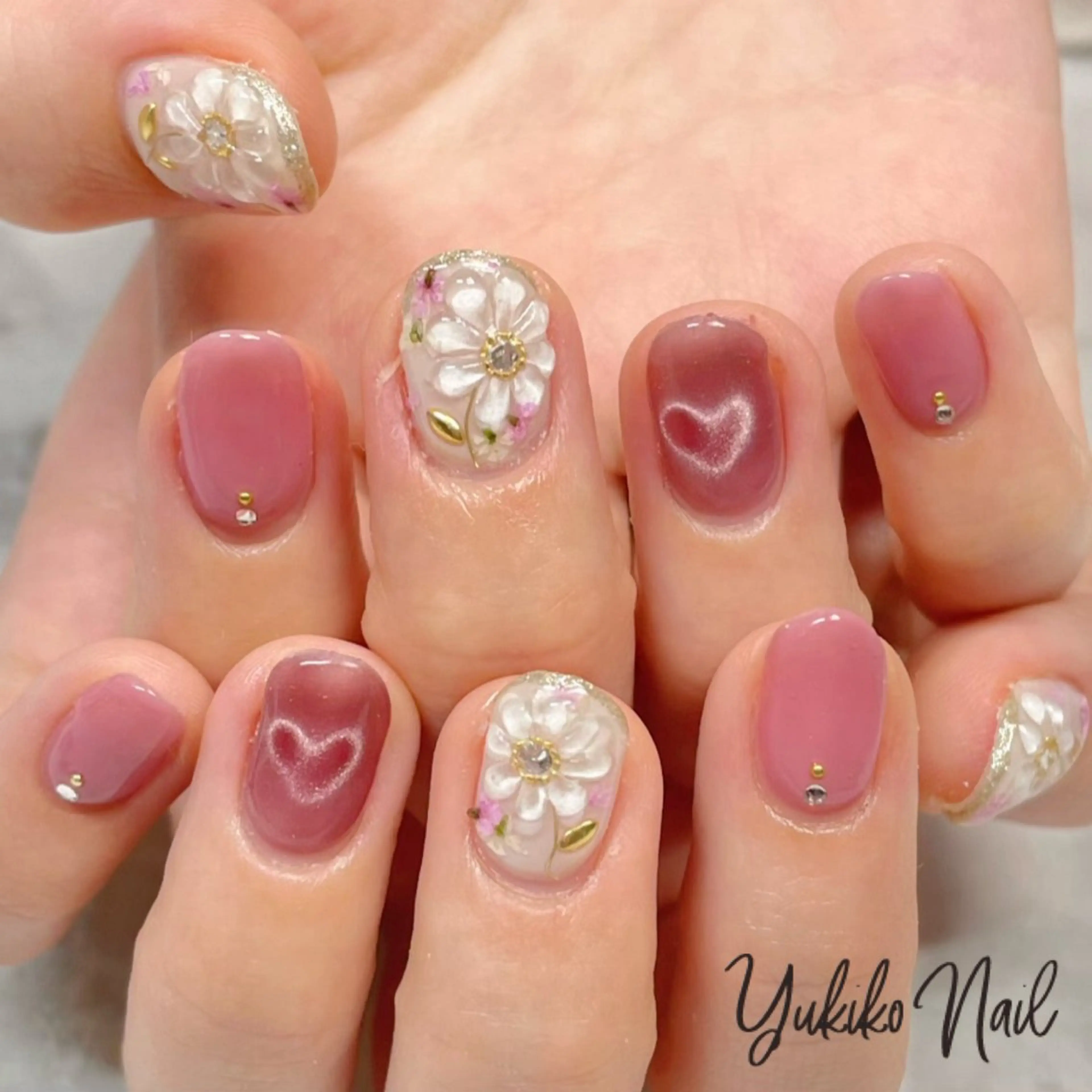 ネイル フラワーネイル ハート レース マグネットネイル ピンク ユキコ ネイルのネイルデザイン