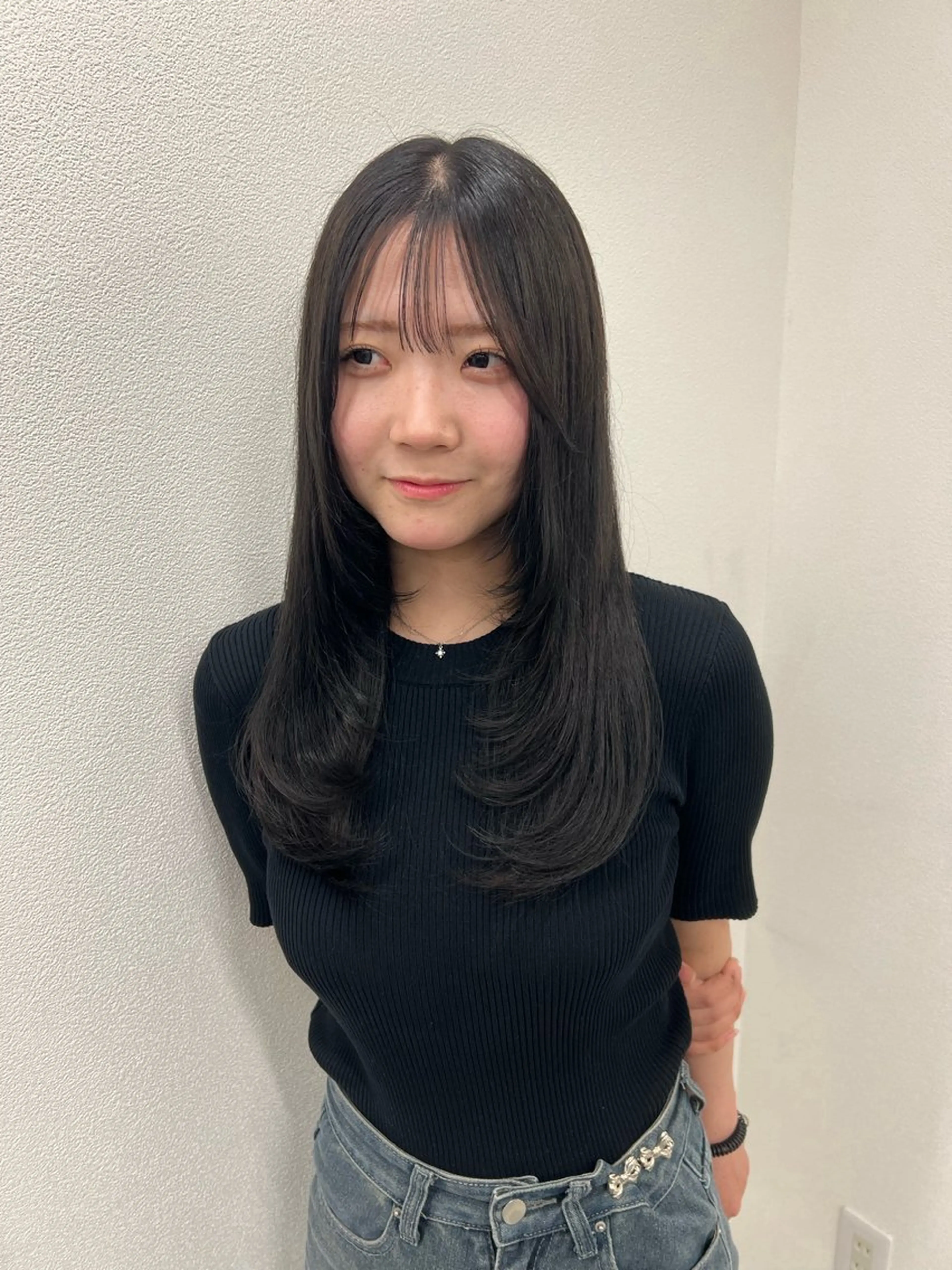 ロング ハイレイヤー レイヤーカット Natsumi / 透明感艶カラーのヘアスタイル