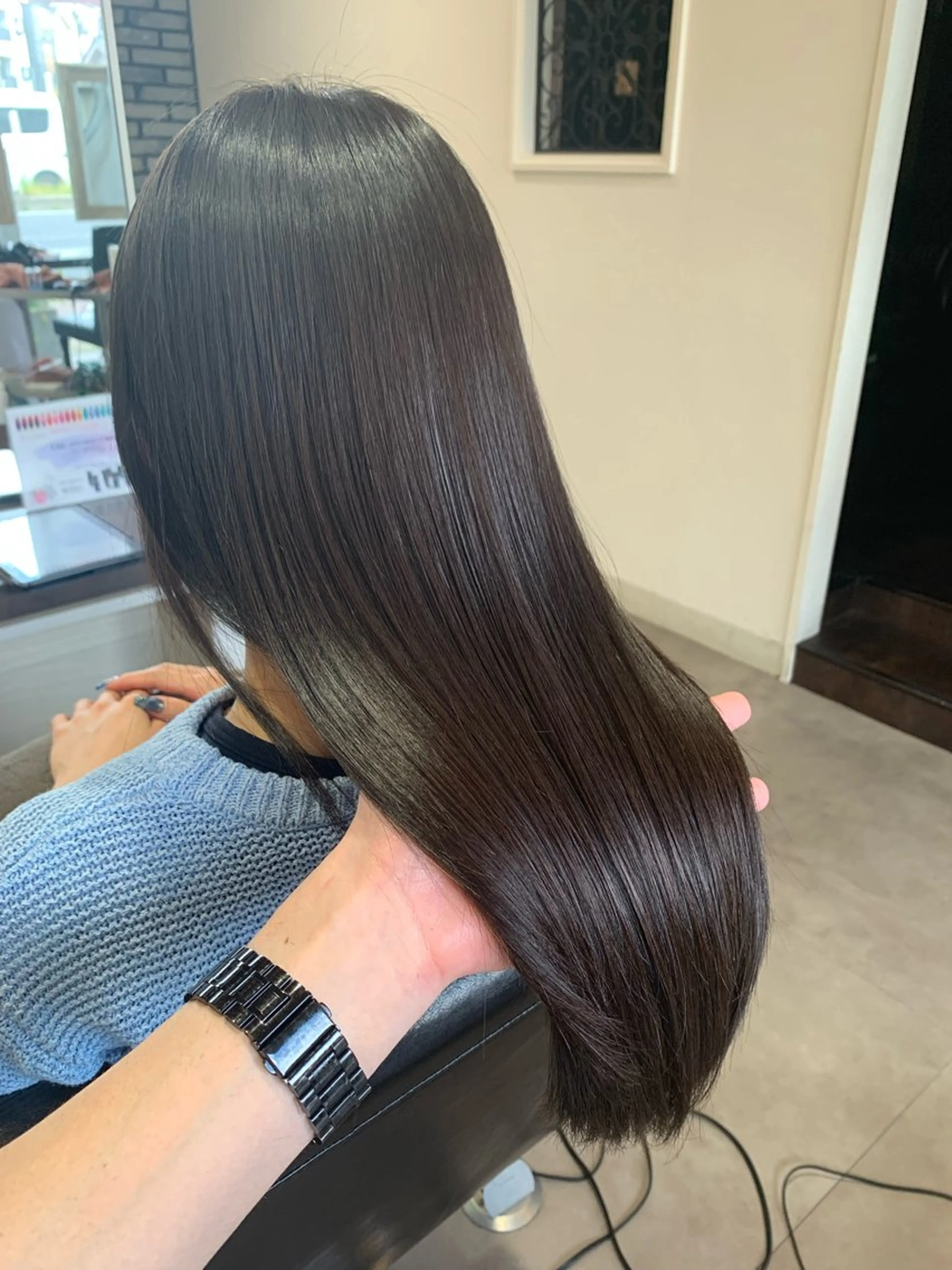 ロング カラー カット ヘアカラー トリートメント 地毛風ストレート/ 髪質改善/榎本流行のヘアスタイル
