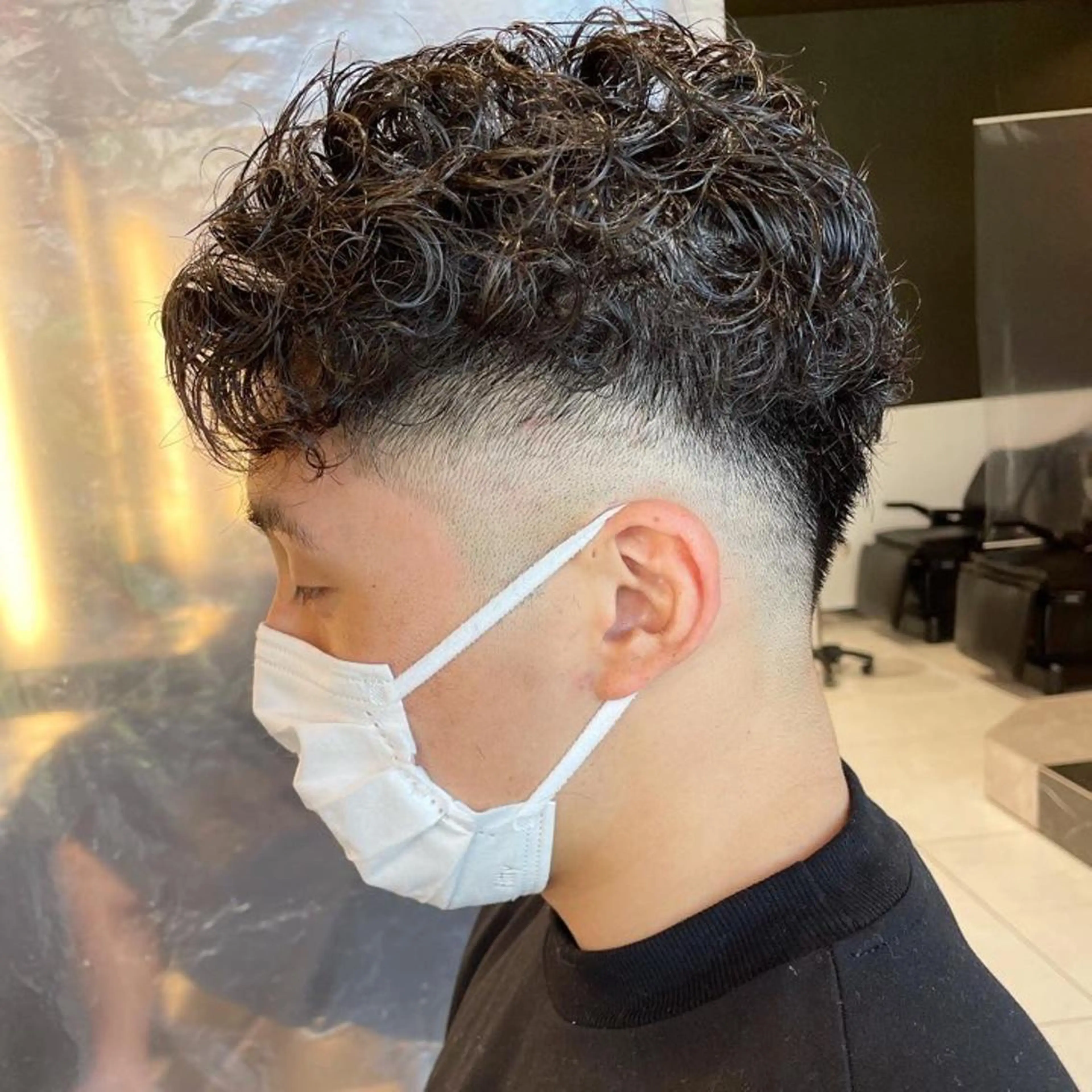 ショート パーマ メンズヘア特化 崎田 成人のヘアスタイル