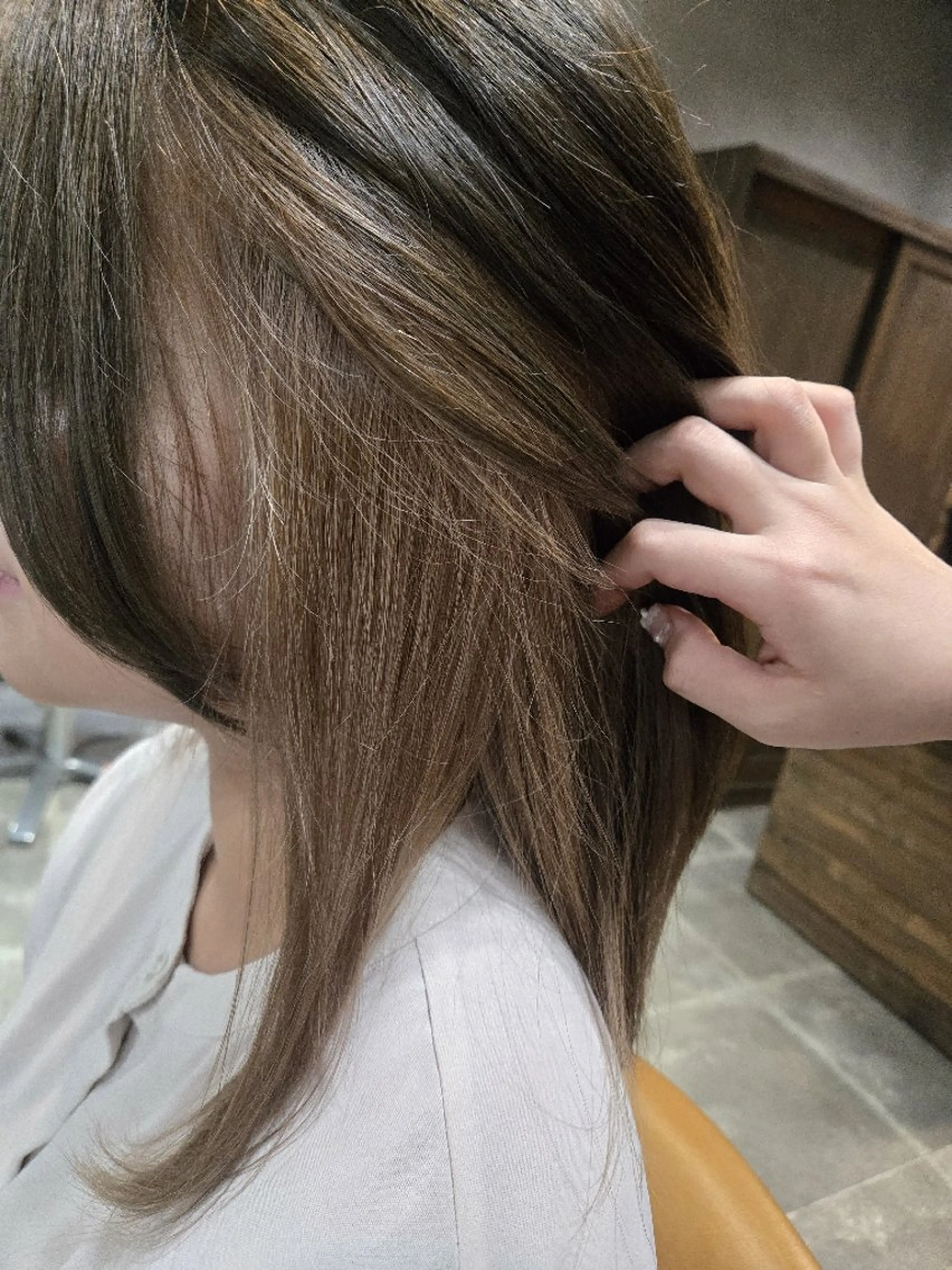 カラー ベージュカラー インナーカラー ミルクティーベージュ ヘアカラー enx 渡邊 愛結🎀のヘアスタイル