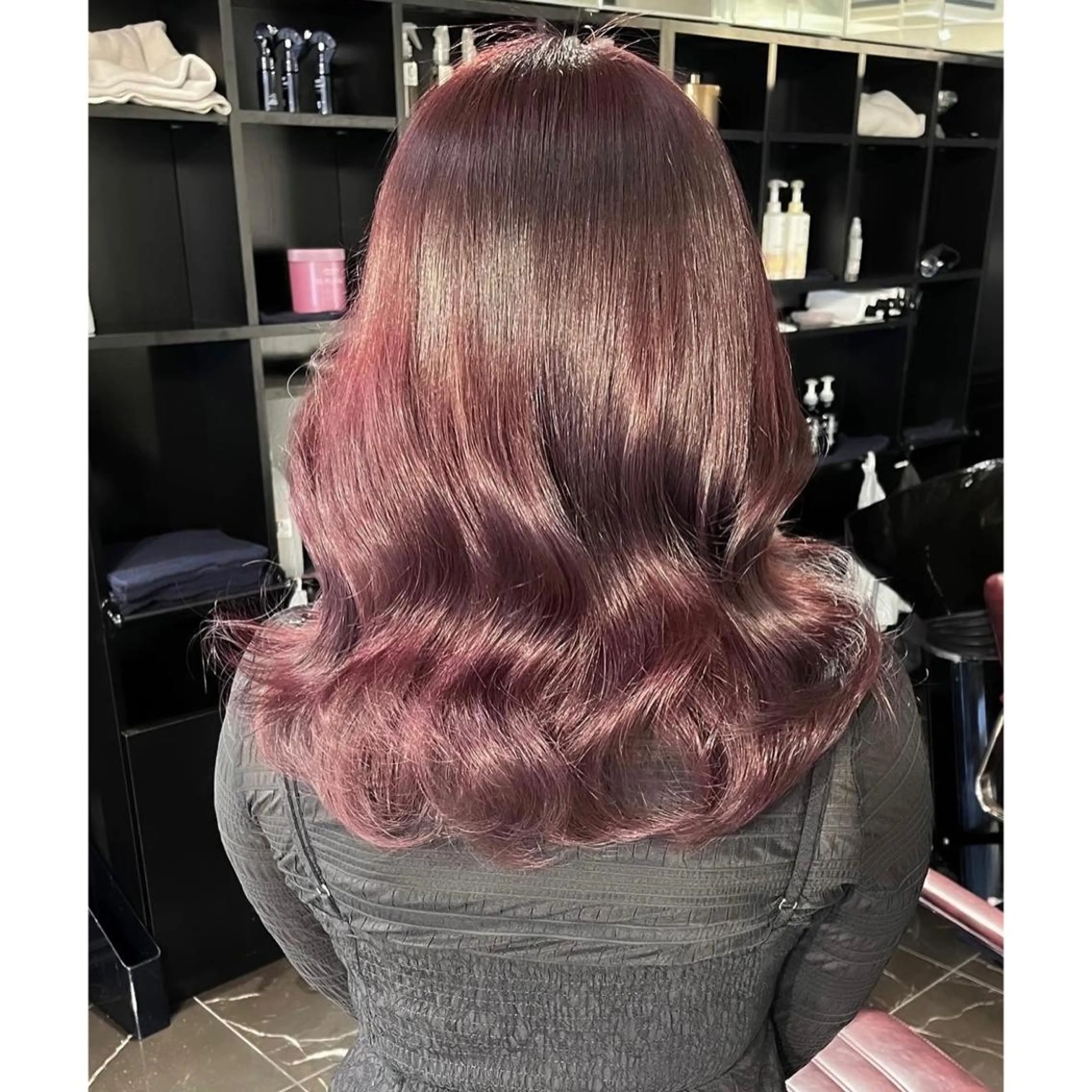 セミロング カラー ブリーチ ヘアカラー miyu /トレンド カラー×艶髪のヘアスタイル