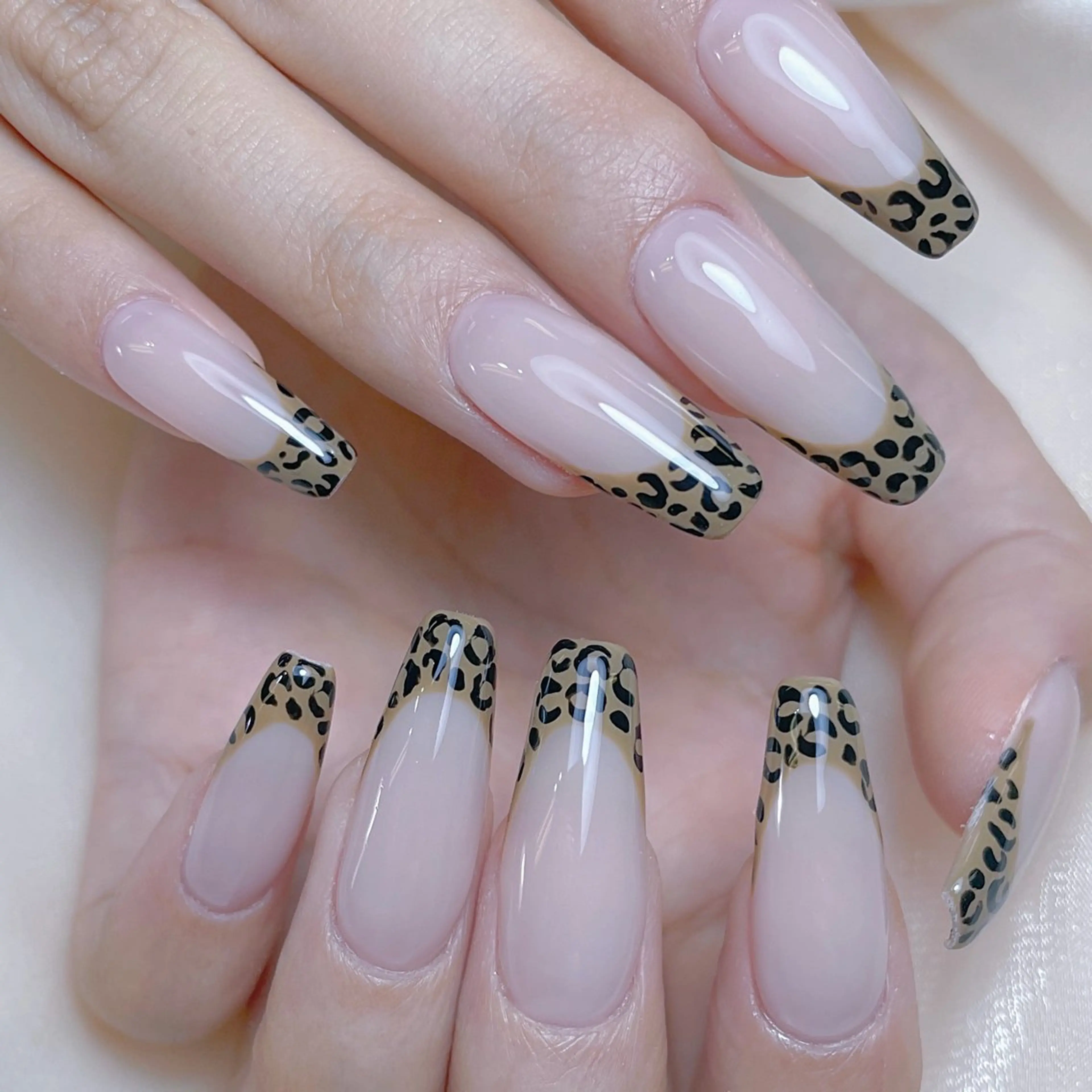 ネイル クリアネイル フレンチネイル キラキラネイル ロングネイル マグネットネイル princess👑 木戸　唯のネイルデザイン