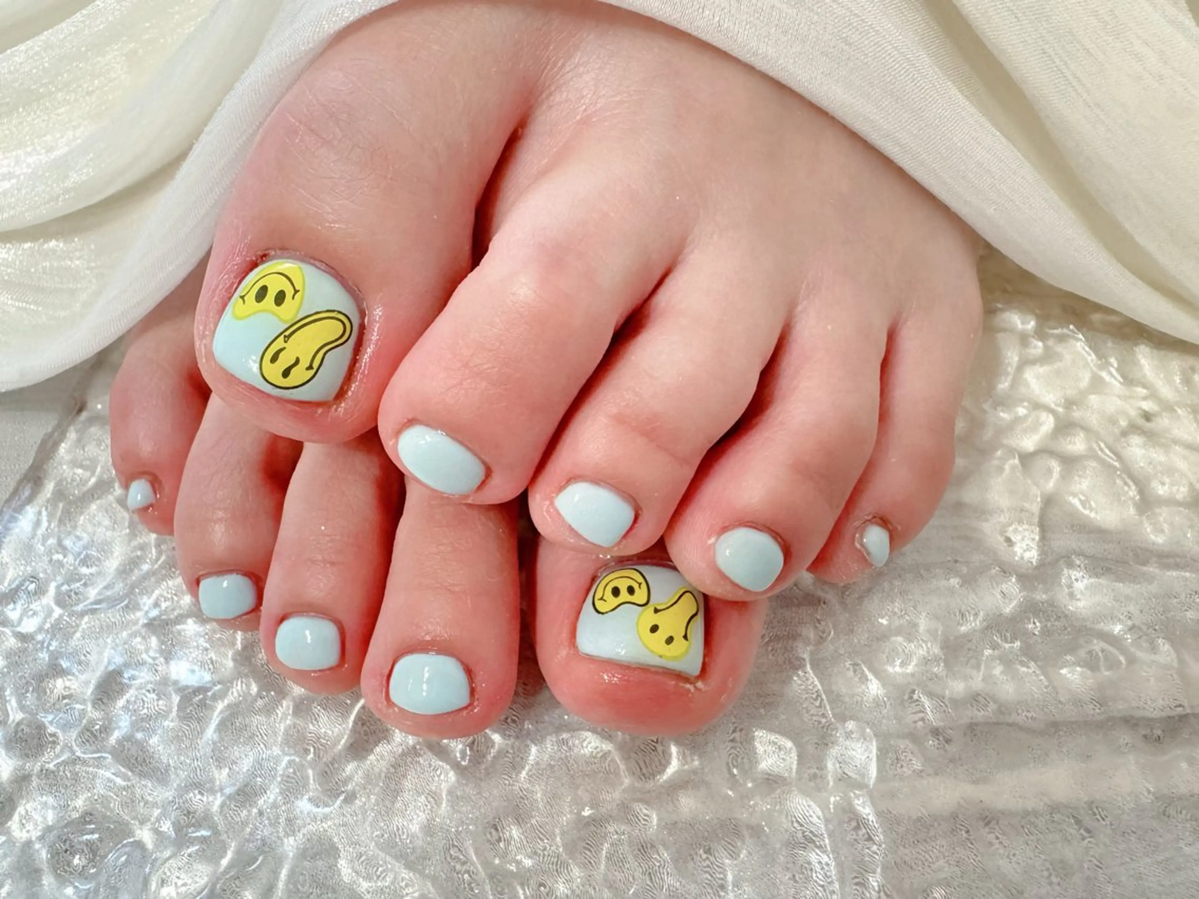 ネイル フットネイル マジック ミラーのネイルデザイン