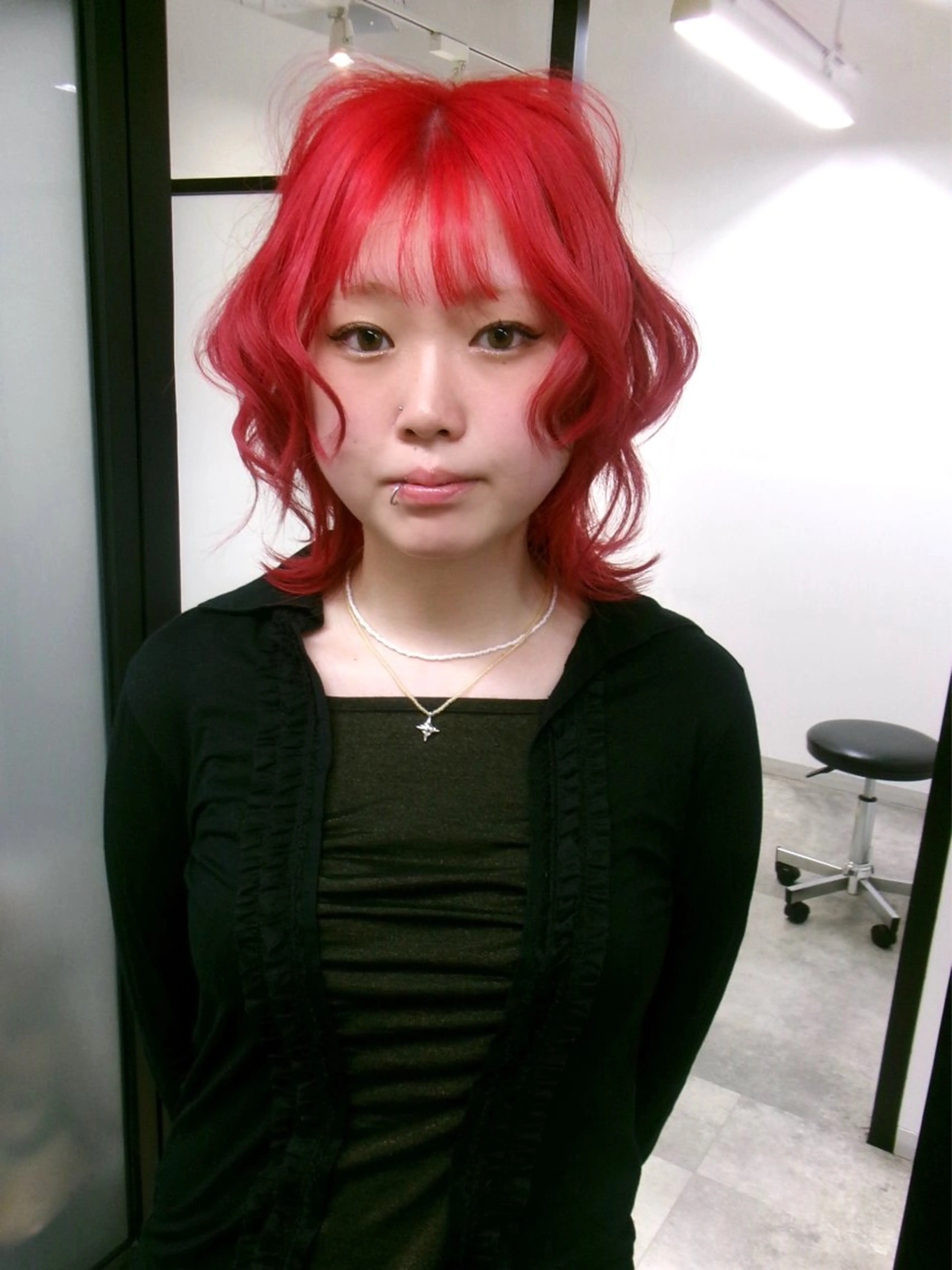 ミディアム カラー カット ヘアカラー トリートメント MIMI🌻໋᳝݊ 個性派カラー⑅ ⸝꙳のヘアスタイル