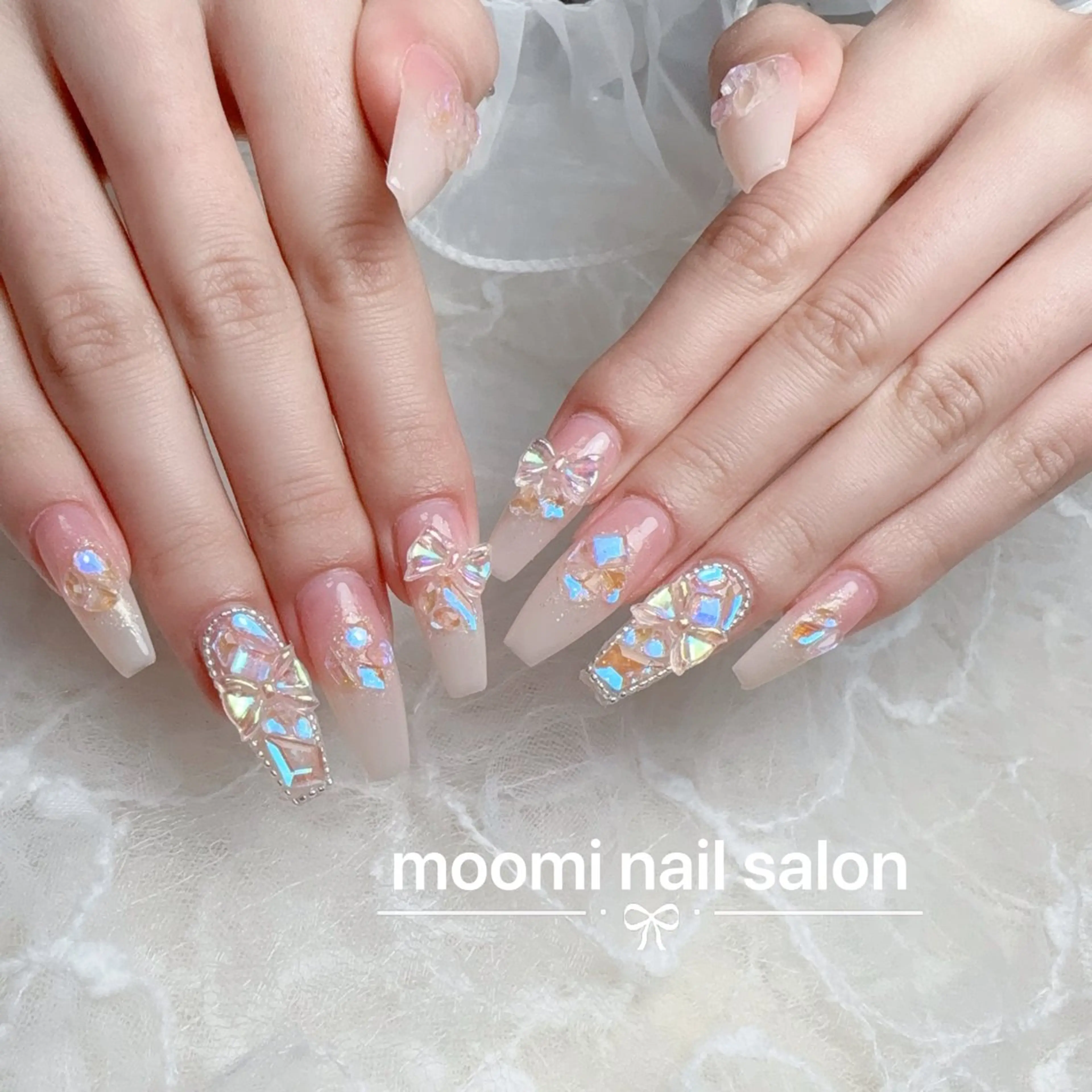 ネイル チークネイル フレンチネイル ジェルネイル グラデーション ハート ハンドネイル moomi nail スカルプ専門のネイルデザイン