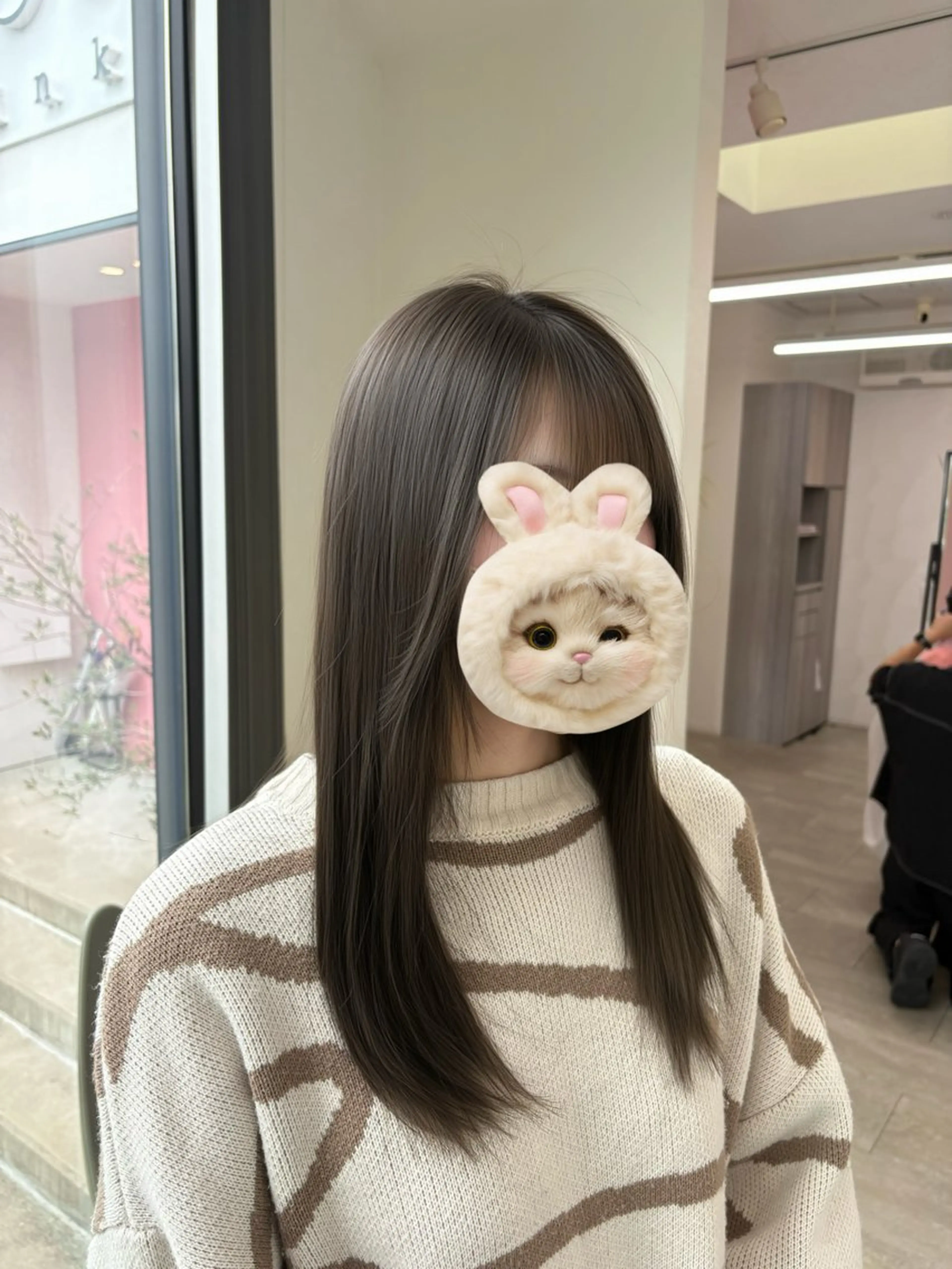 ロング ヘアカラー HASHI AYAKAのヘアスタイル