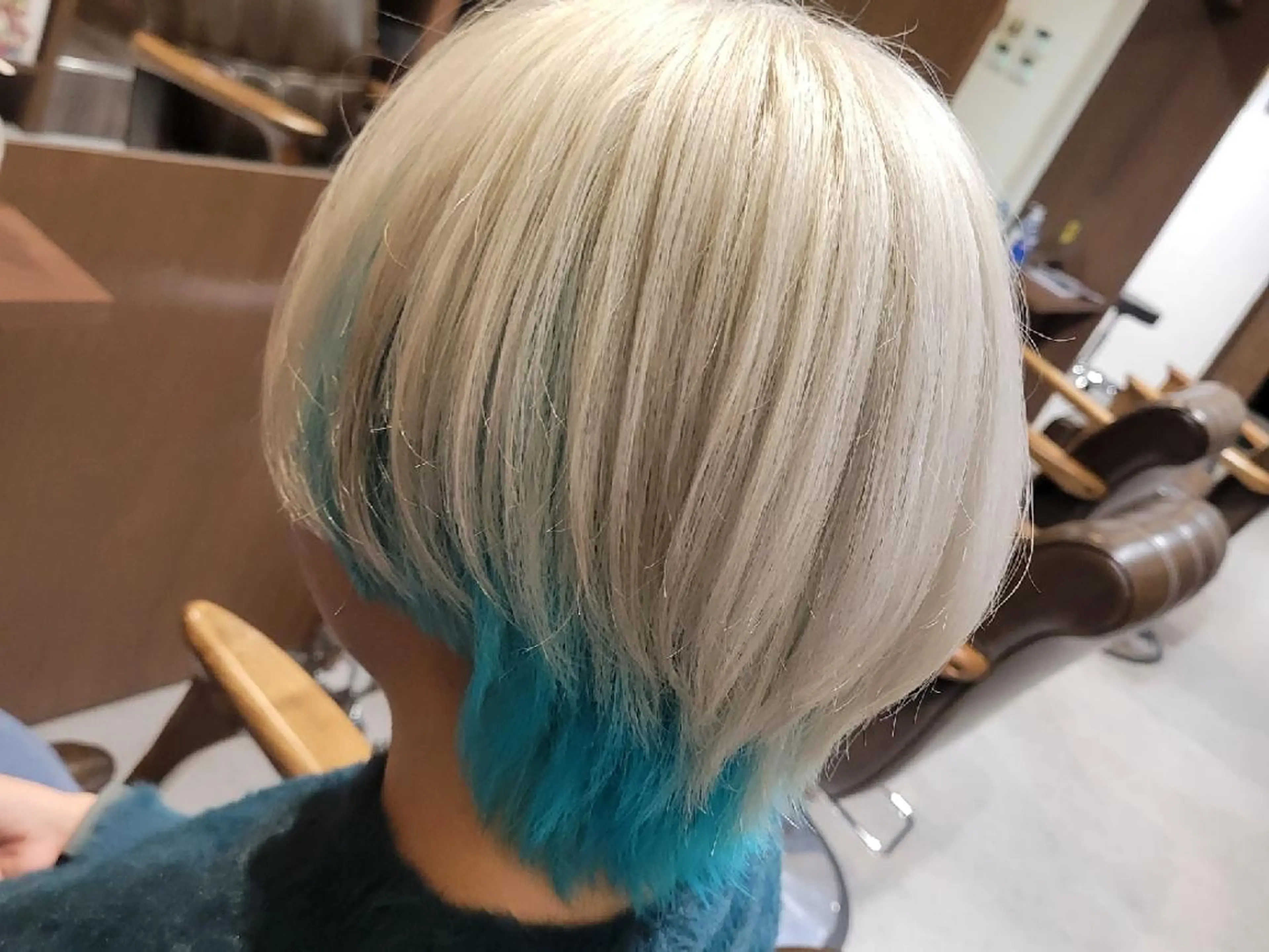 カラー ショート 伊藤 史哉のヘアスタイル