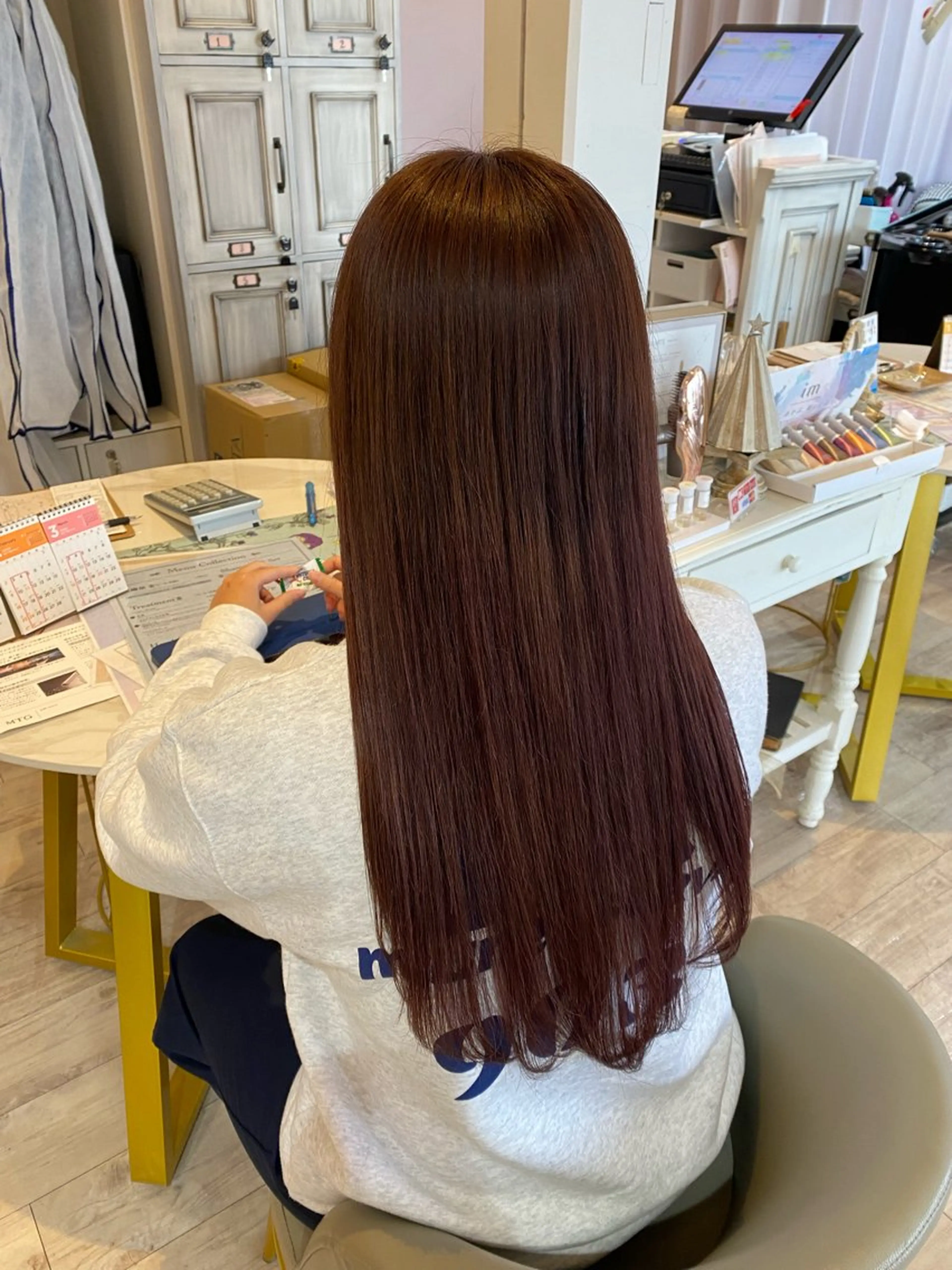 ロング かまだ しおりのヘアスタイル