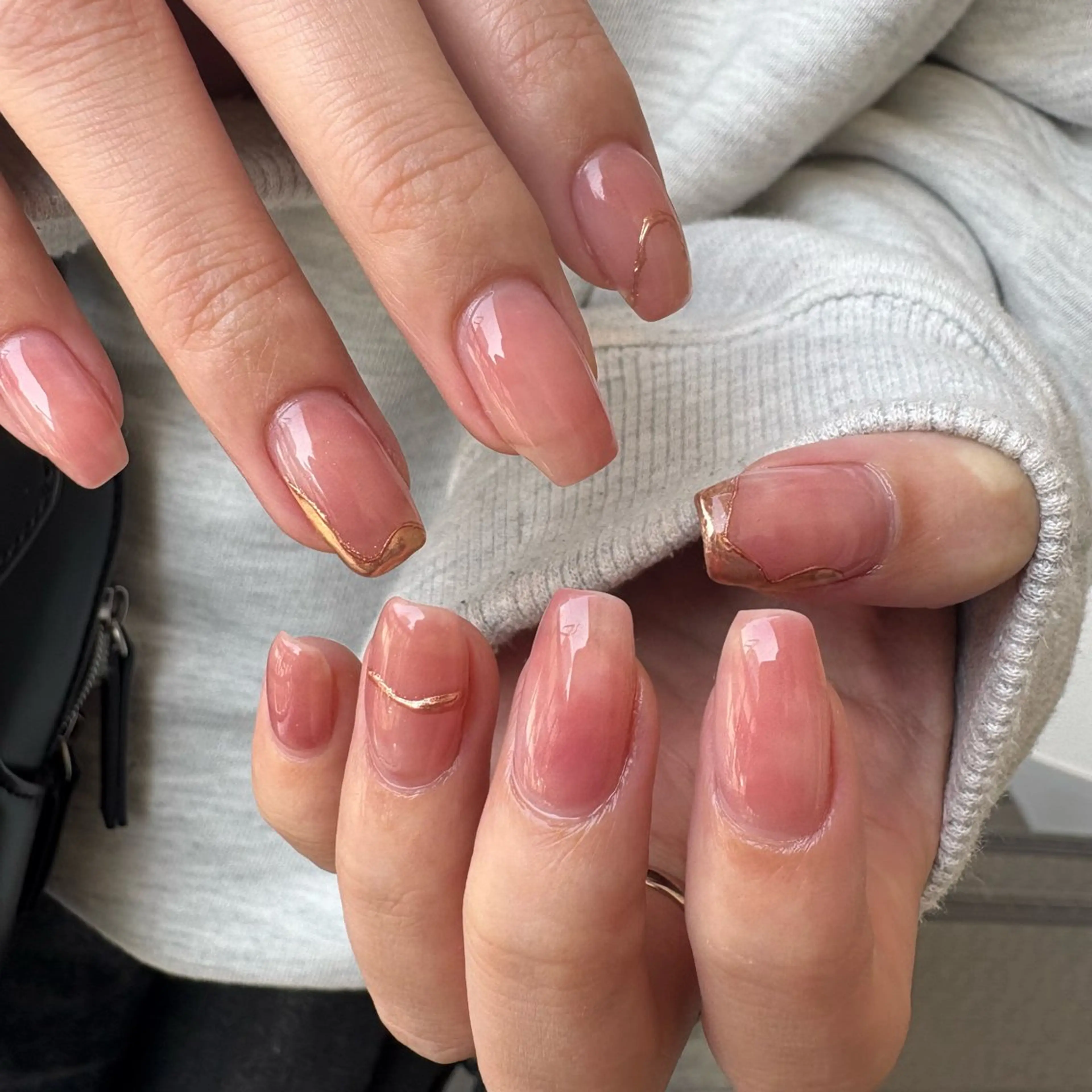 ネイル ハンドネイル カメレオン京橋🌻 草葉由佳のネイルデザイン