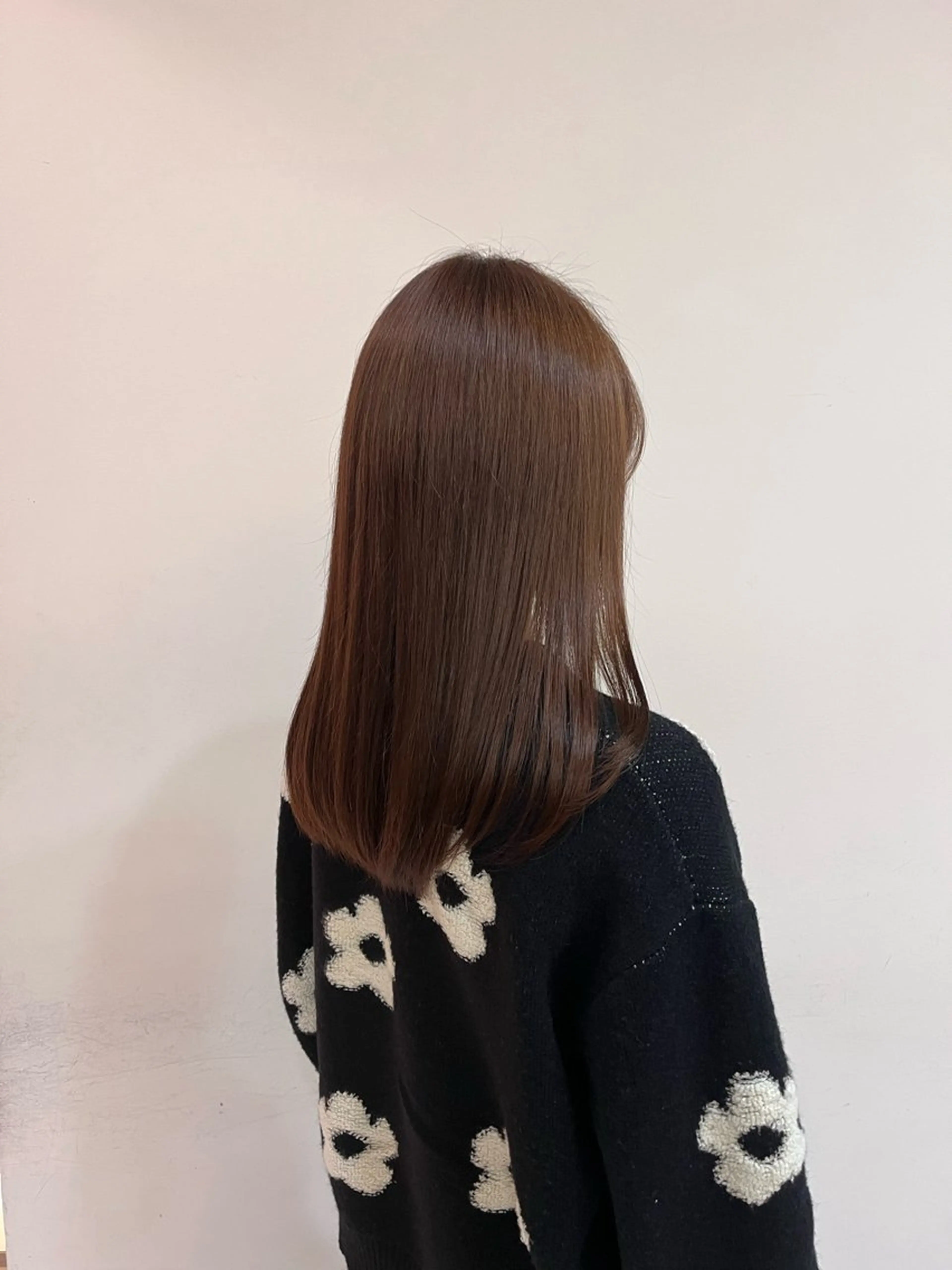 セミロング カット 𝒩𝑜𝓃𝑜 / lenahcARIAのヘアスタイル