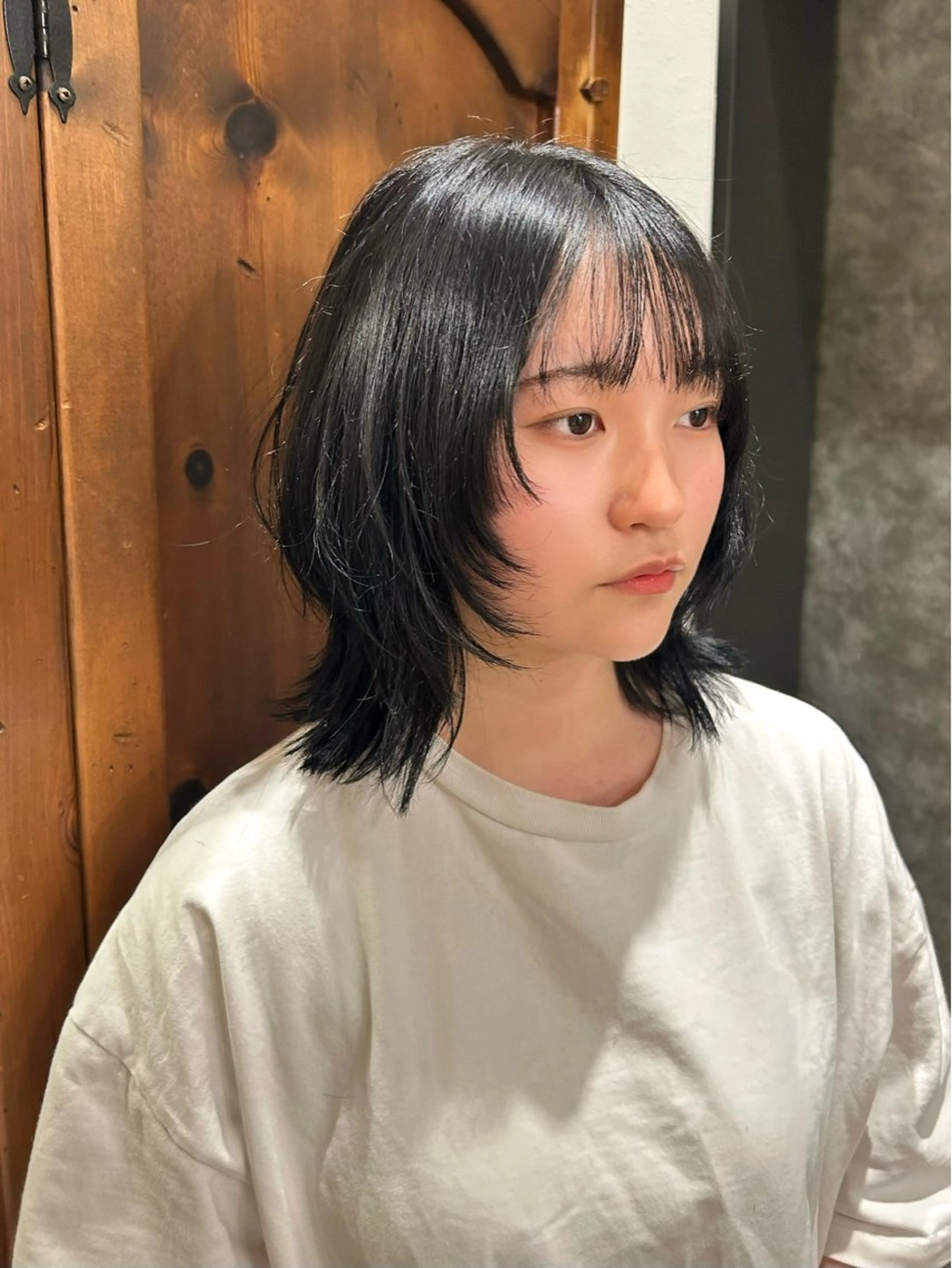 ミディアム カラー ショート/ウルフ ハイトーン/カイセイのヘアスタイル