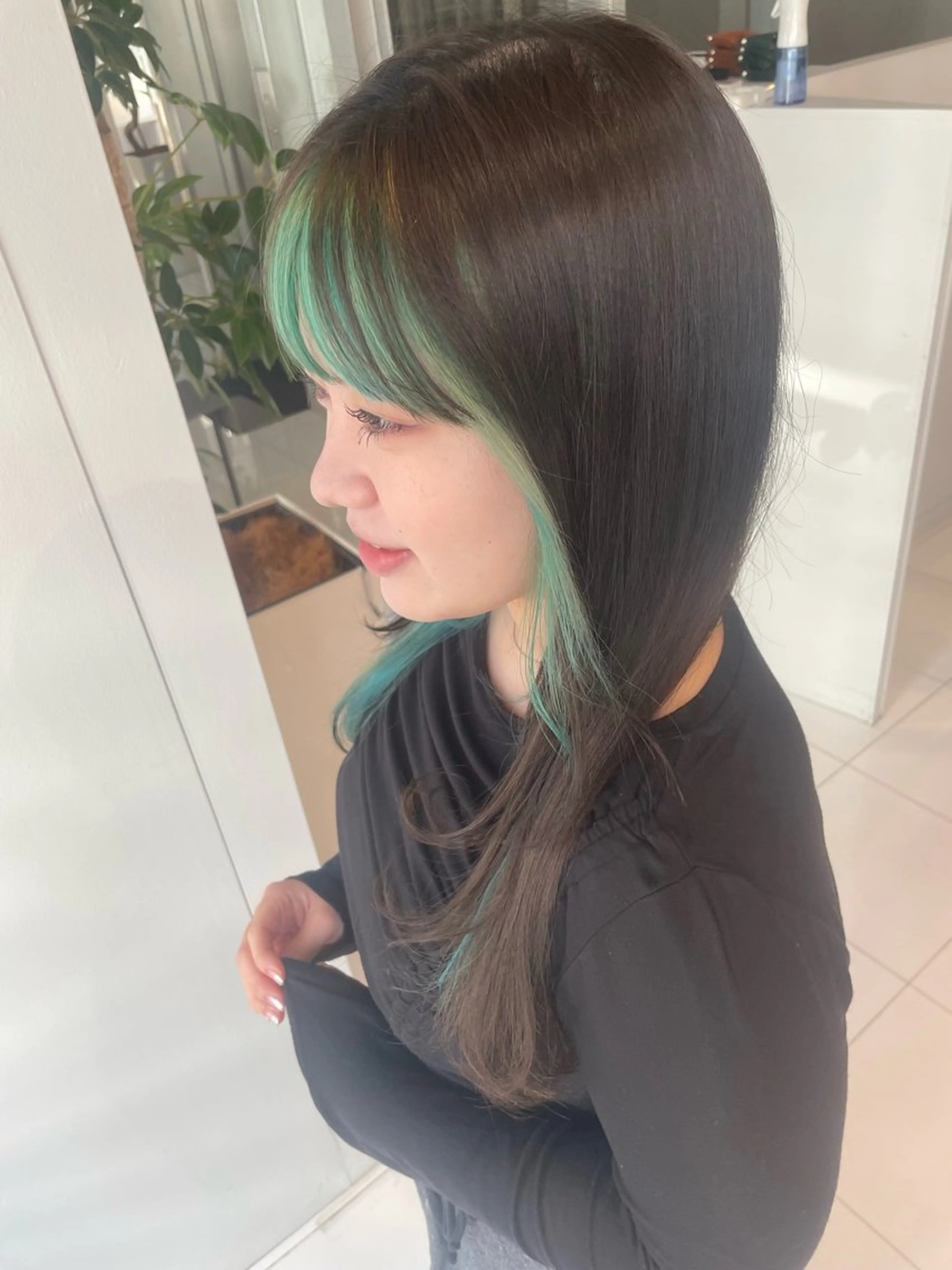 ロング カラー ミストバング フェイスフレーミング 顔周りカット Lisa/wカラー /デザインカラーのヘアスタイル