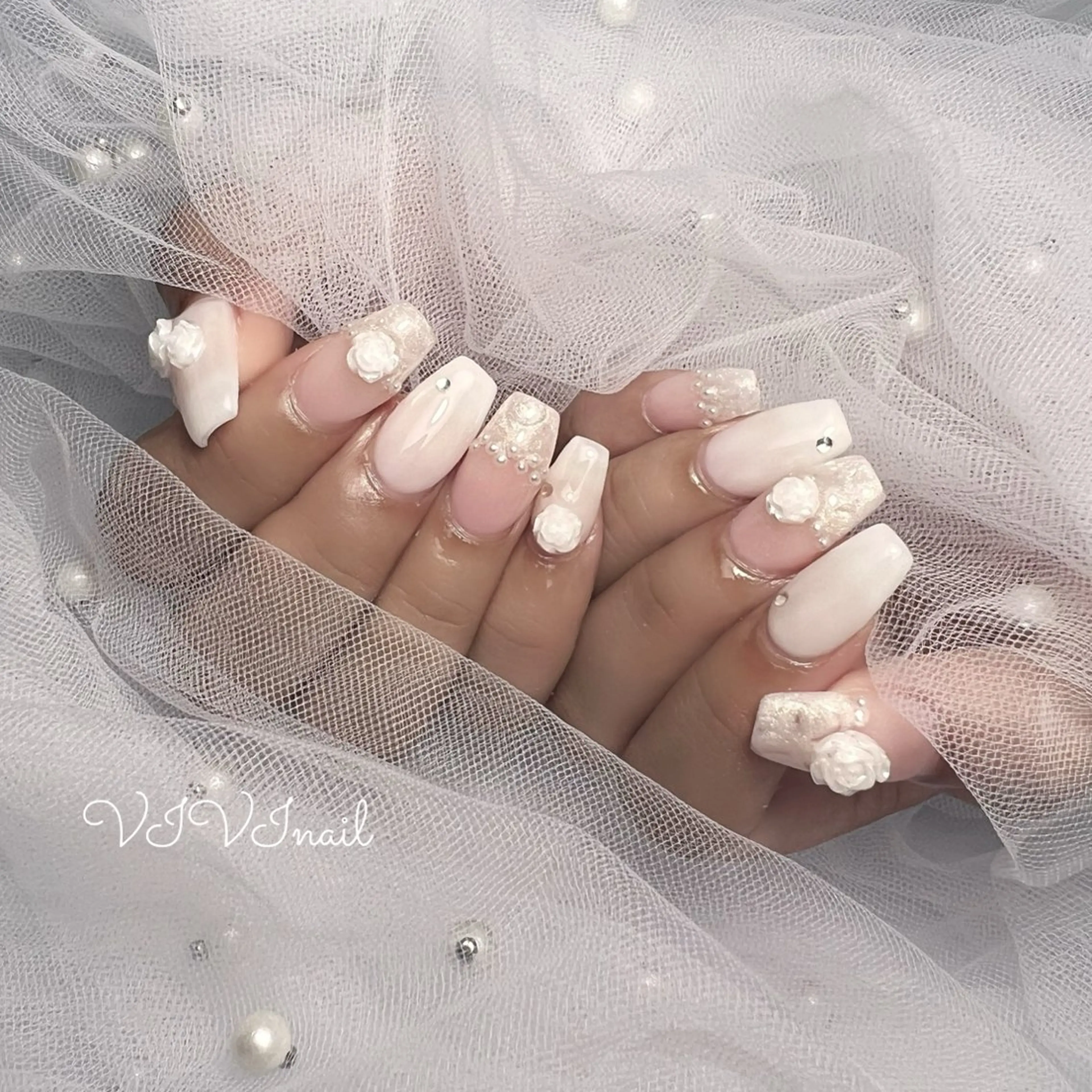 ネイル ハンドネイル vivi nailのネイルデザイン
