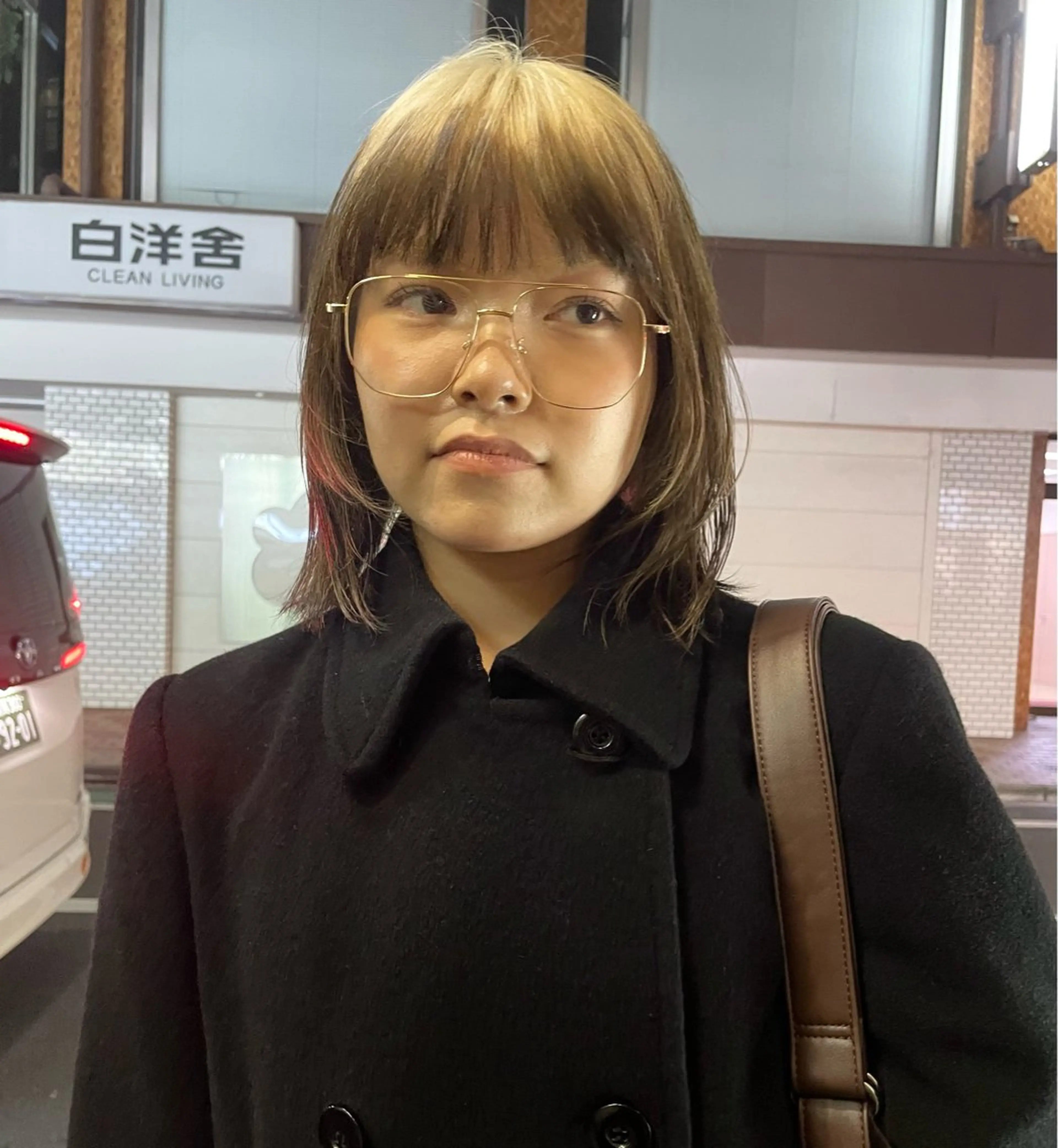 ミディアム ヘアカラー mio ／ハイトーンのヘアスタイル