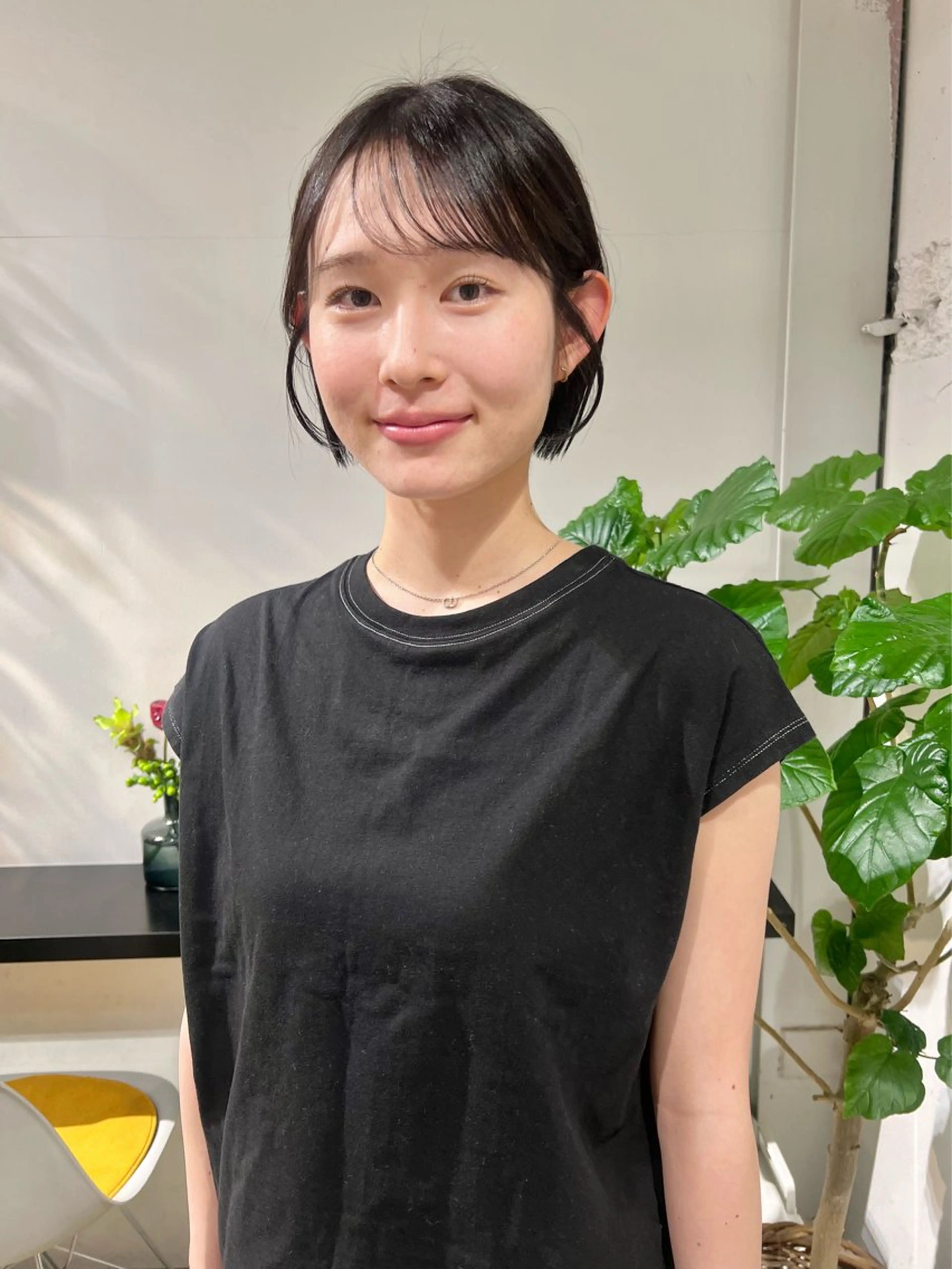 ショート カット ヘアカラー 石井 菜々のヘアスタイル