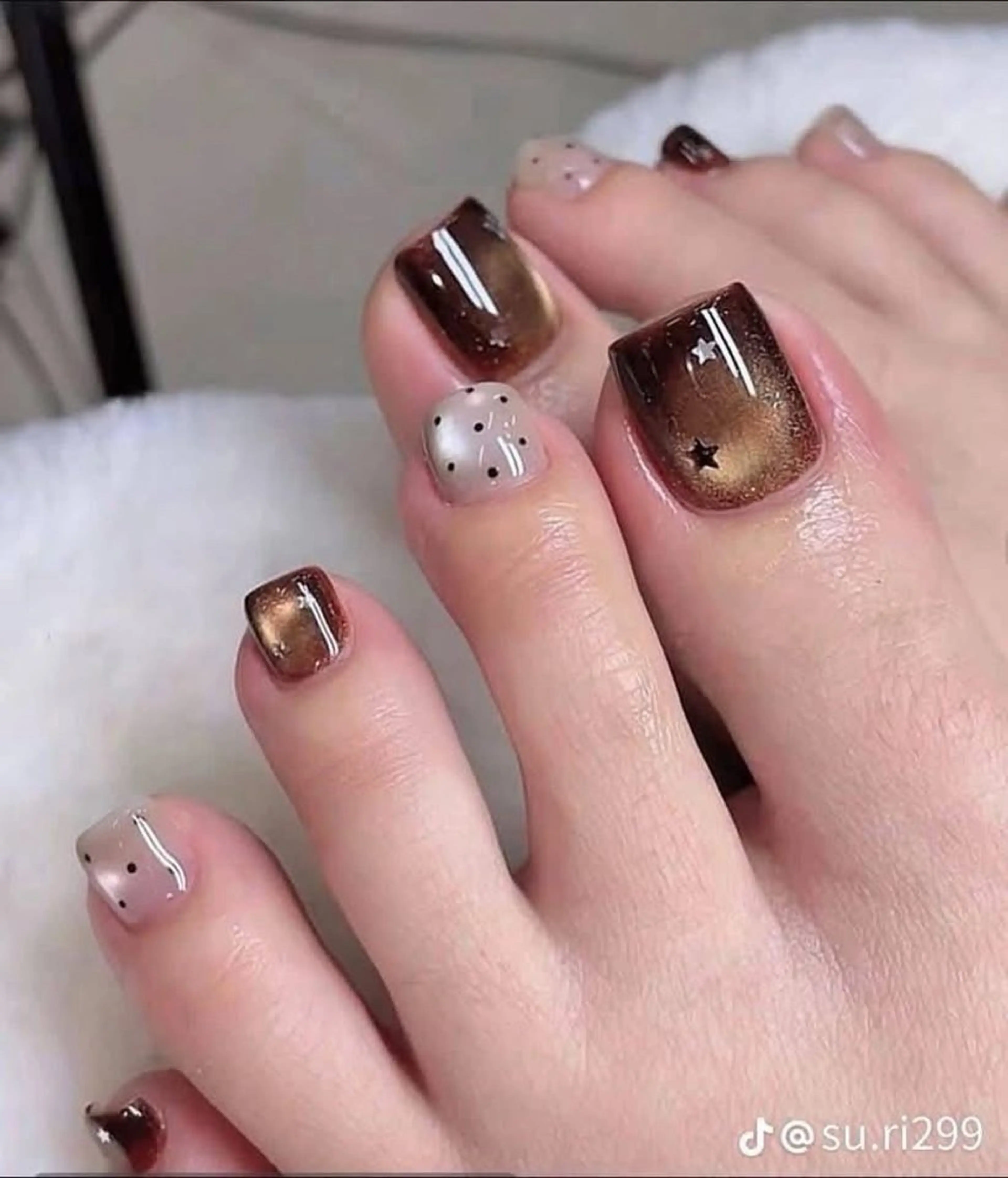 ネイル チークネイル フットネイル フレンチネイル グラデーション 韓国ネイル YUKI NAILのネイルデザイン