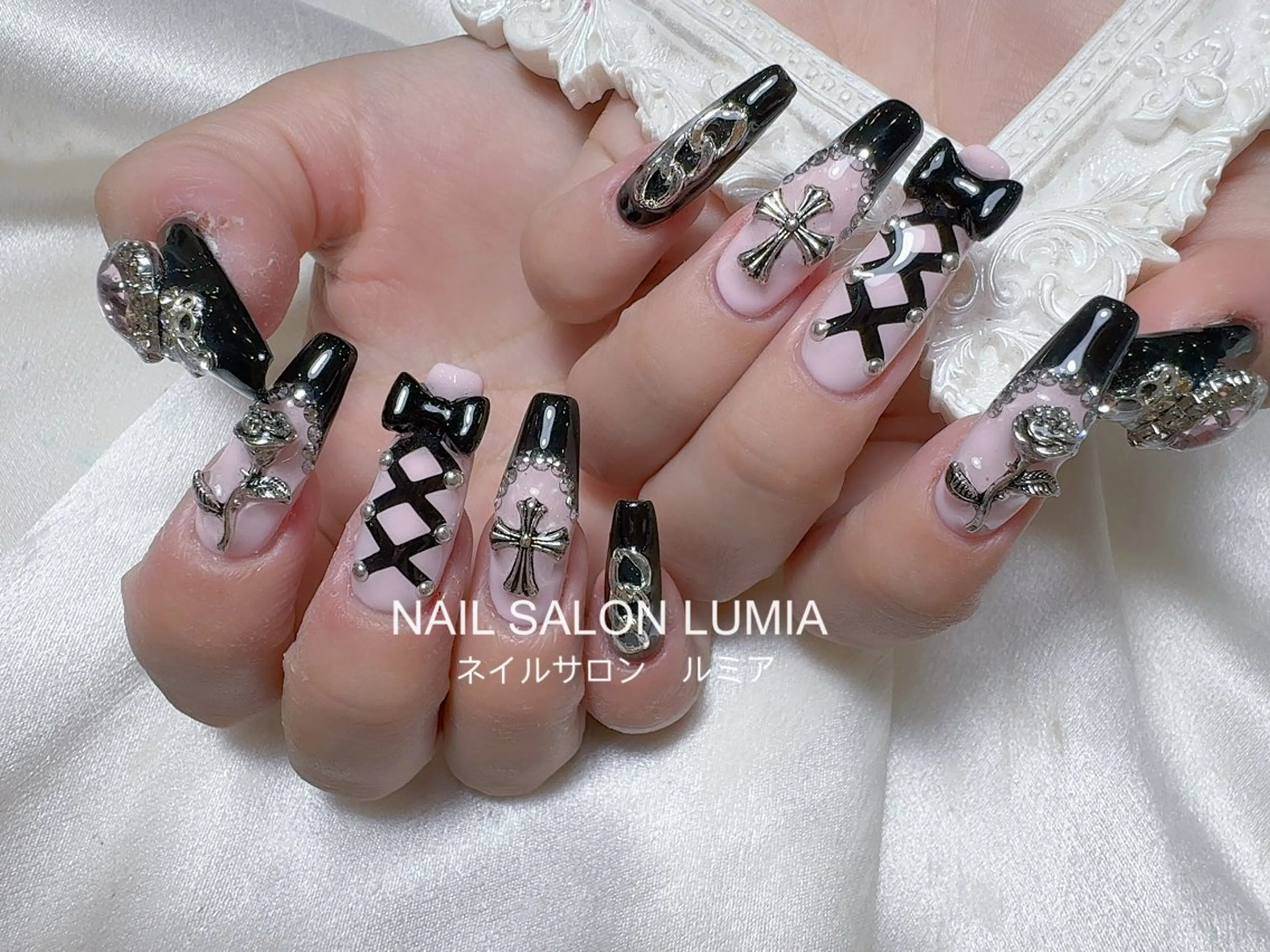 ネイル ハンドネイル ネイルサロン ルミア Lumia 店長のネイルデザイン