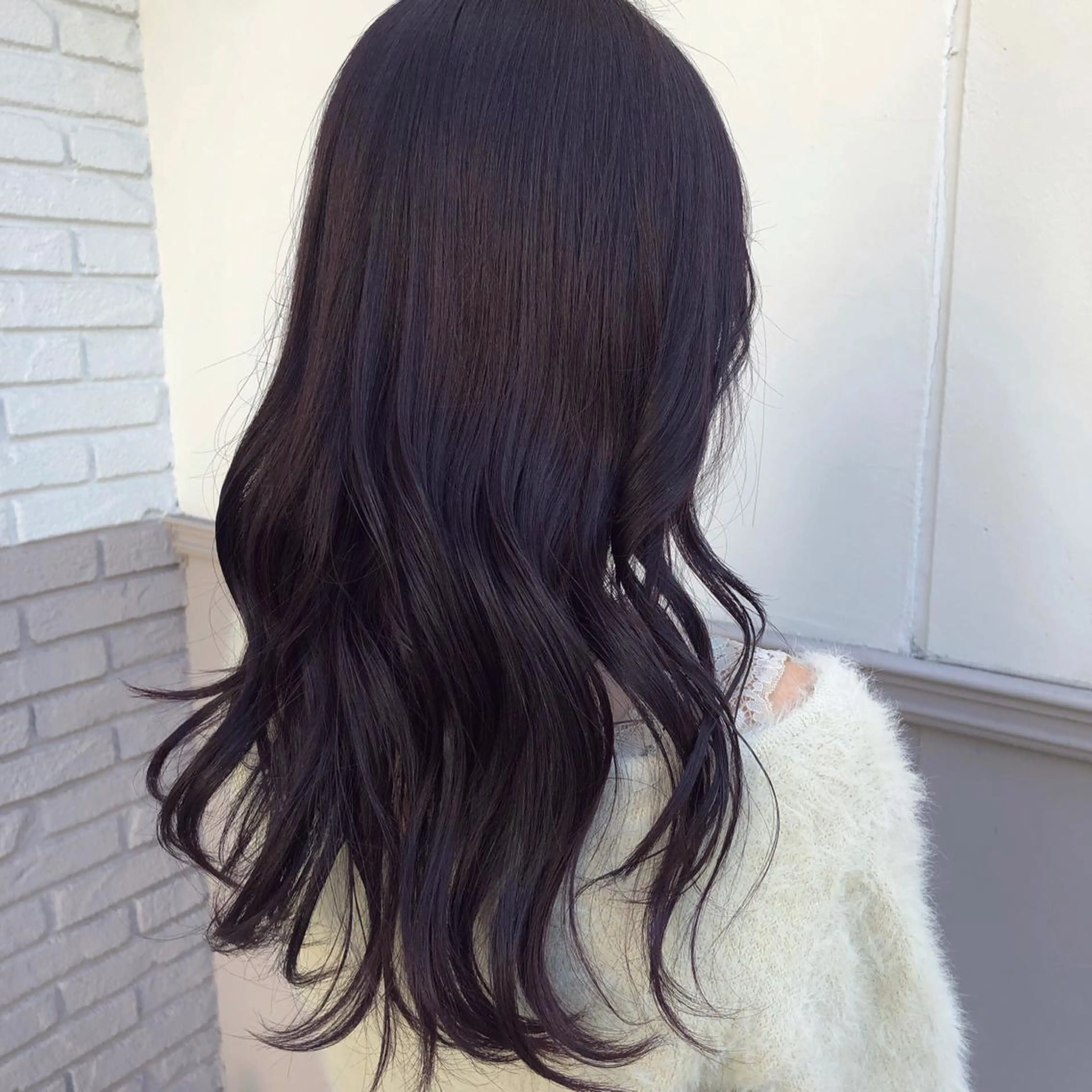 ロング カラー カシス ピンクカラー 足立 千咲のヘアスタイル