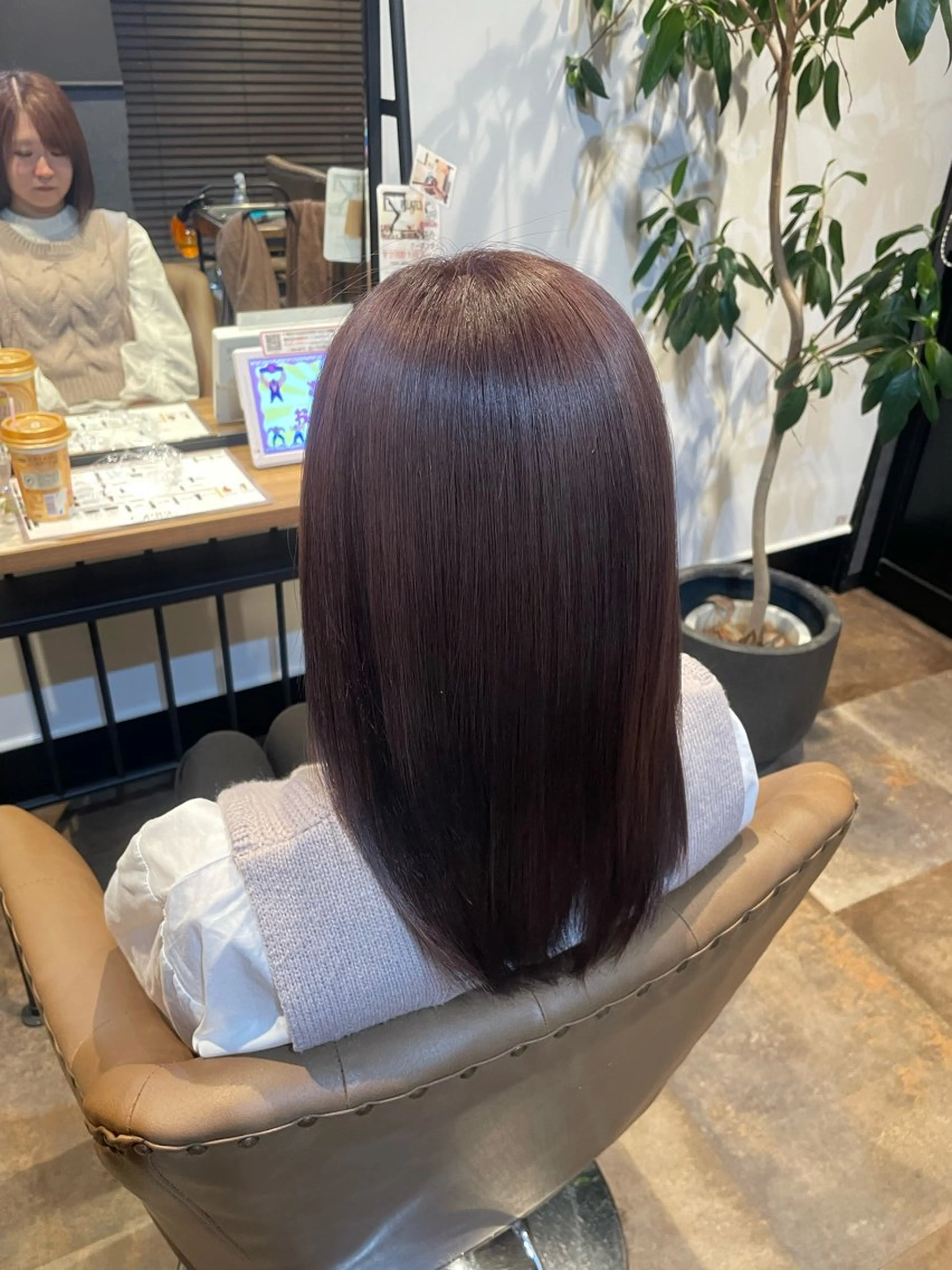 カラー ブリーチ 透明感カラー ローズカラー ヘアカラー 中里 優羽のヘアスタイル