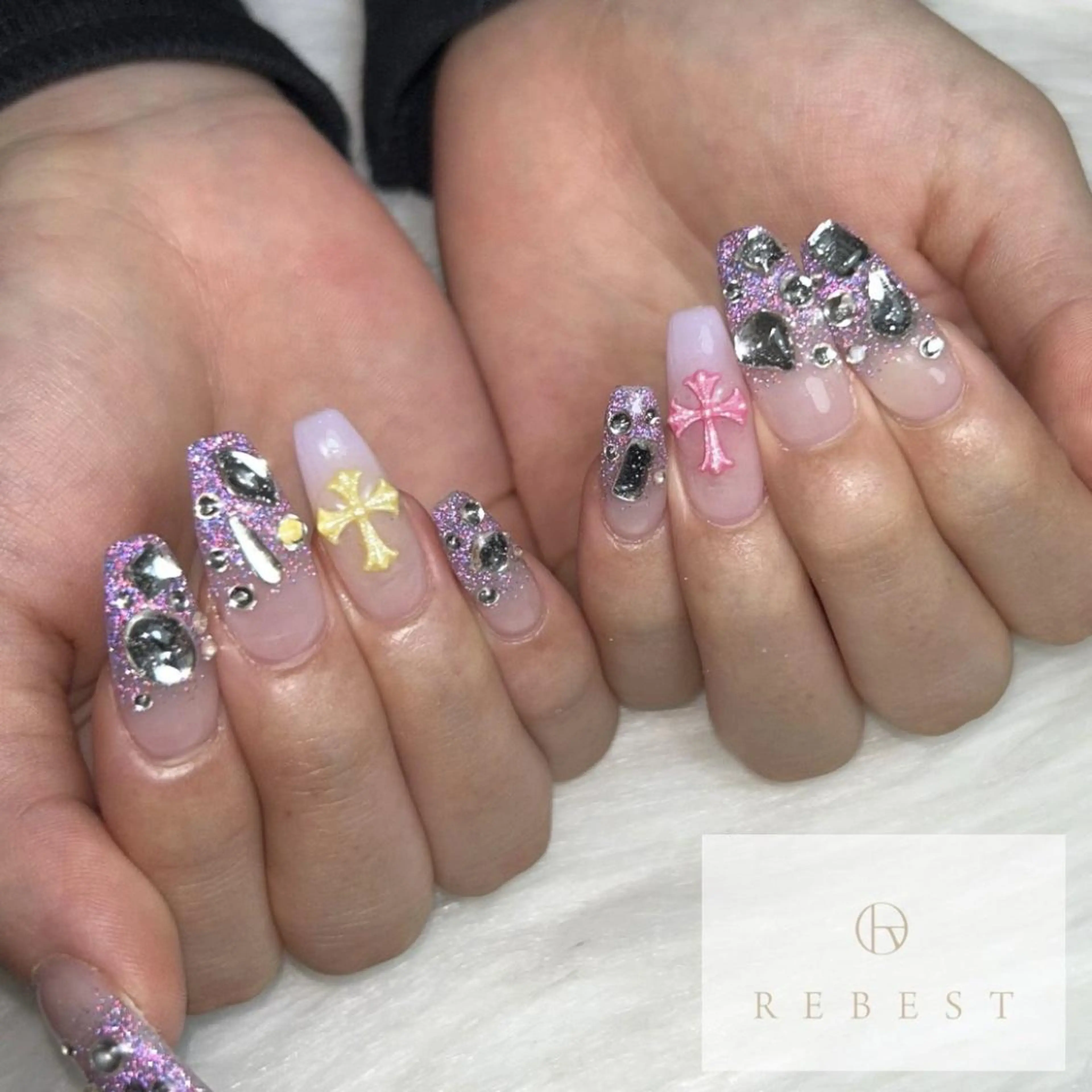 ネイル ハンドネイル REBEST南森町 nail🪽のネイルデザイン