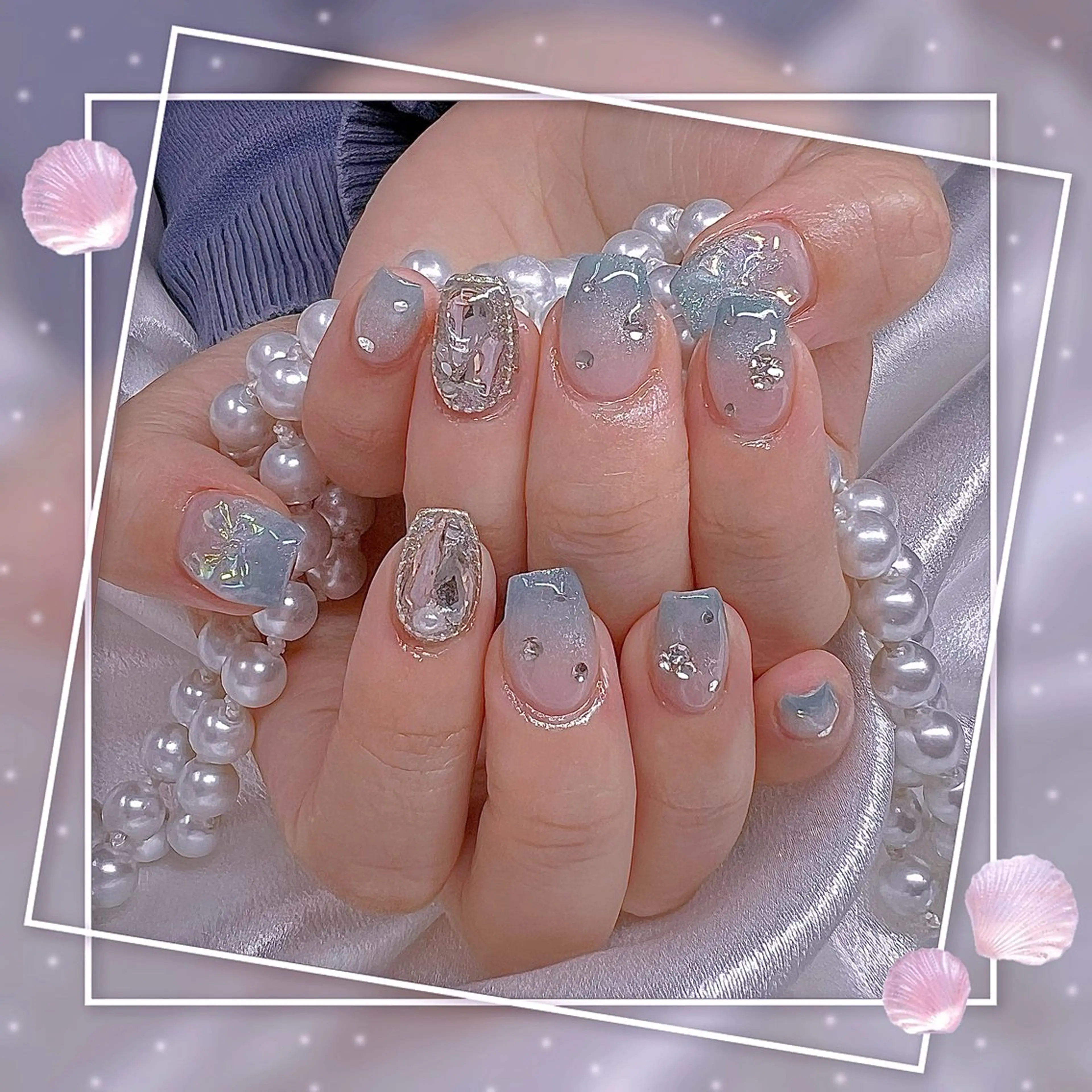 ネイル フレンチネイル グラデーション キラキラネイル 韓国ネイル マグネットネイル ハンドネイル ハンドケア Chill Nailsalonのネイルデザイン