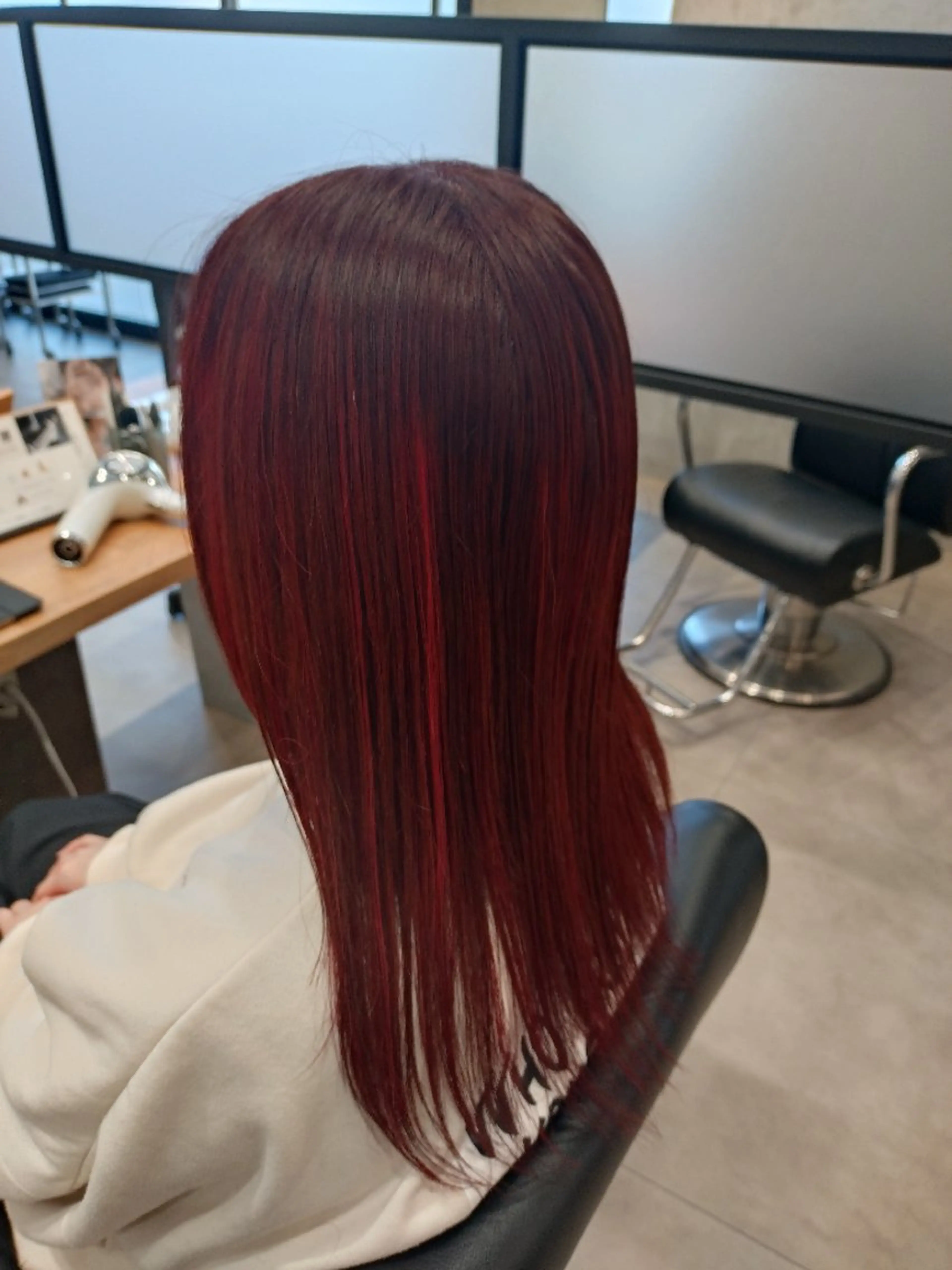 セミロング カラー ブラウンカラー ハイライトカラー レッドカラー レッドブラウン ハイライト ブランシェ小幡駅前店 永薗　光司のヘアスタイル