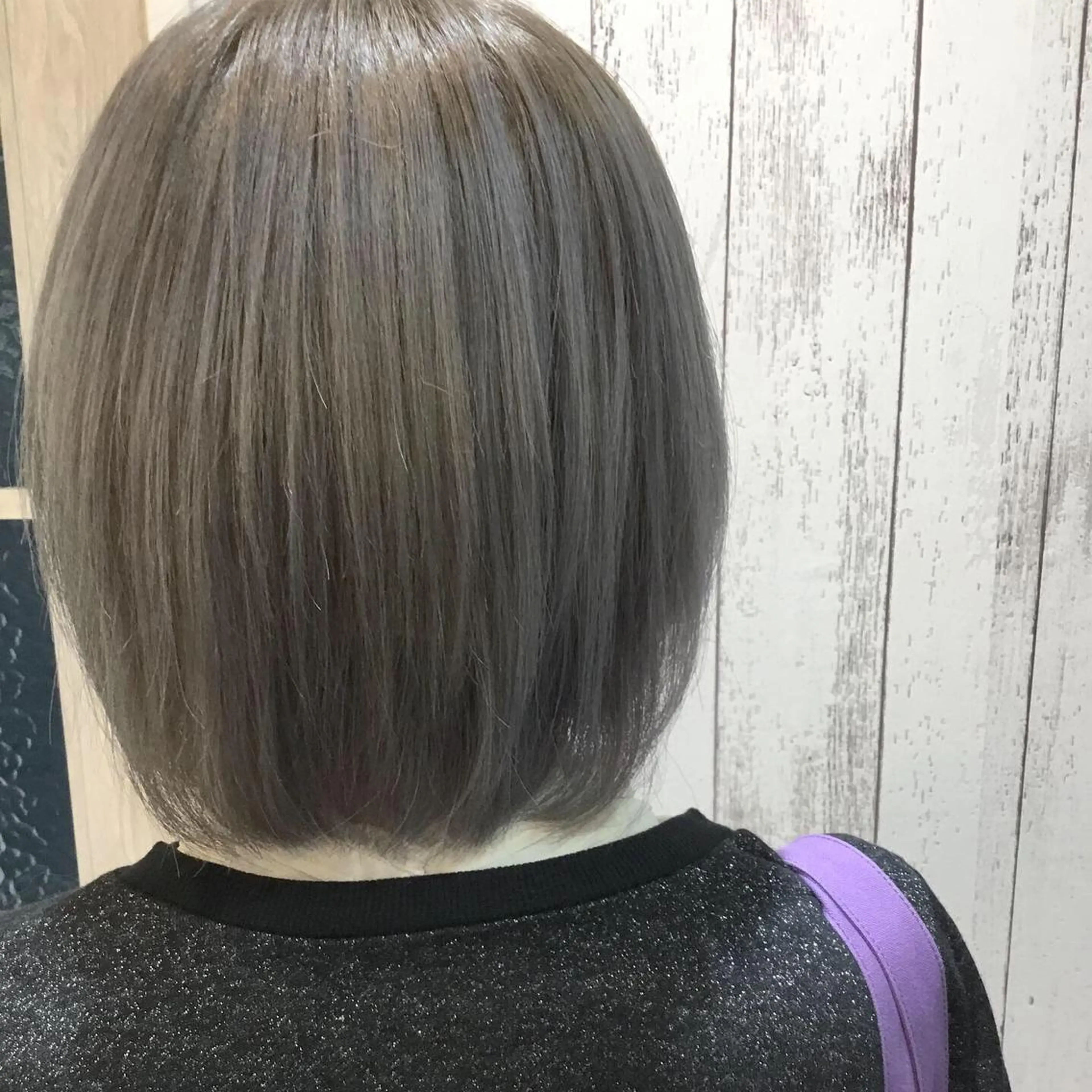 ミディアム カラー embrace エンブレイスのヘアスタイル