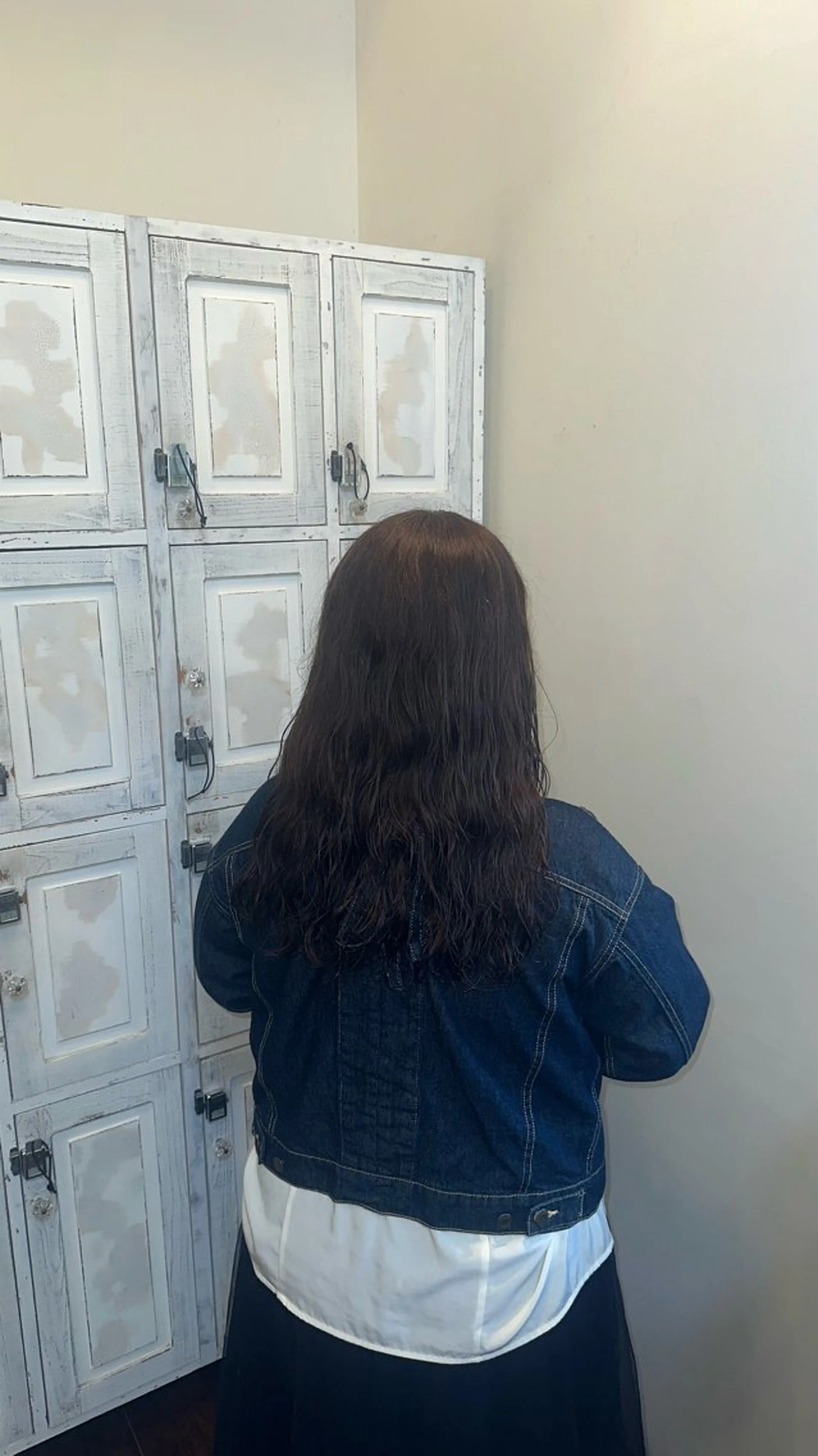 ロング カラー ルプラボウ/梨菜/ ハイトーン/ブリーチのヘアスタイル