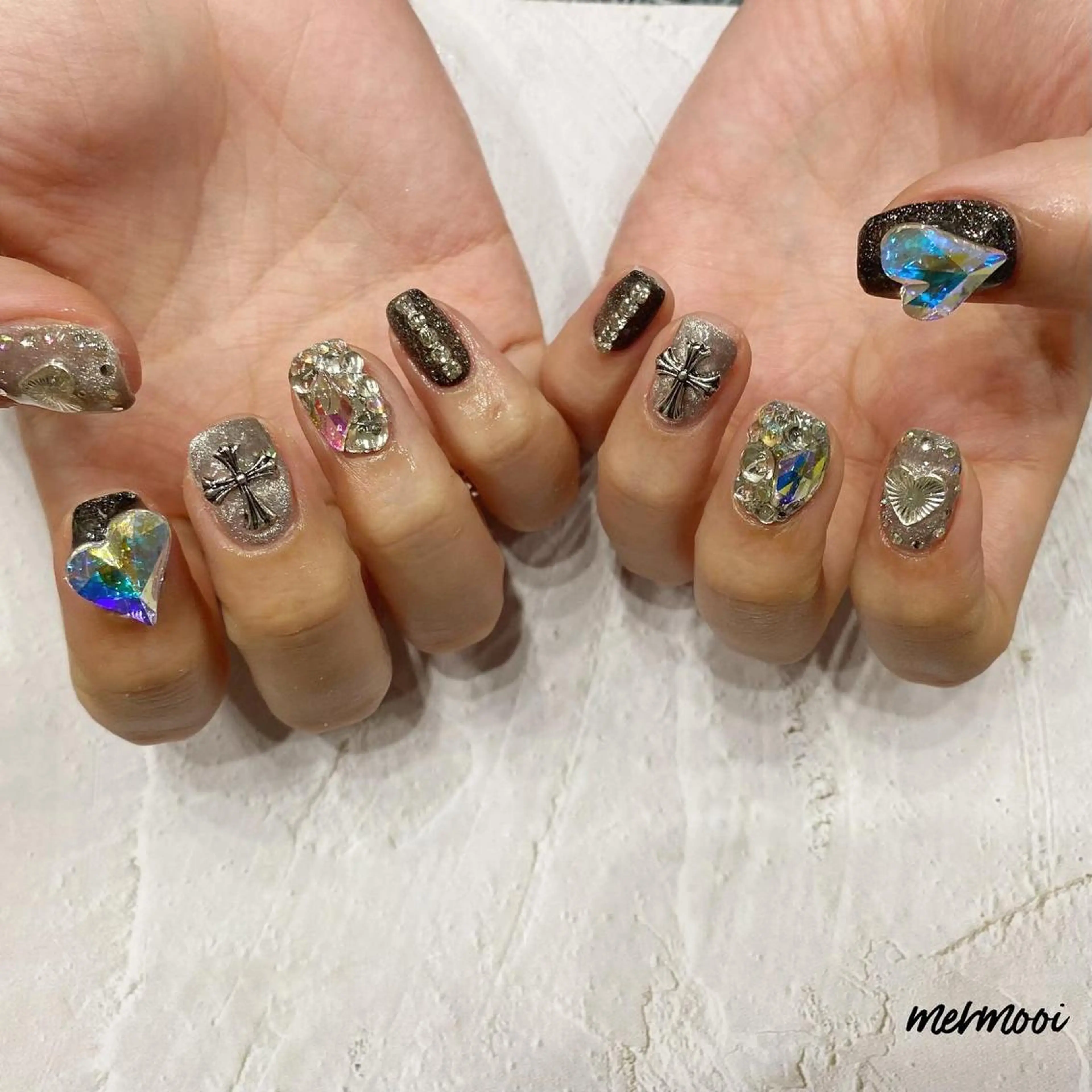 ネイル キラキラネイル マグネットネイル ニュアンスネイル スカルプネイル ハンドネイル melumooi nailのネイルデザイン