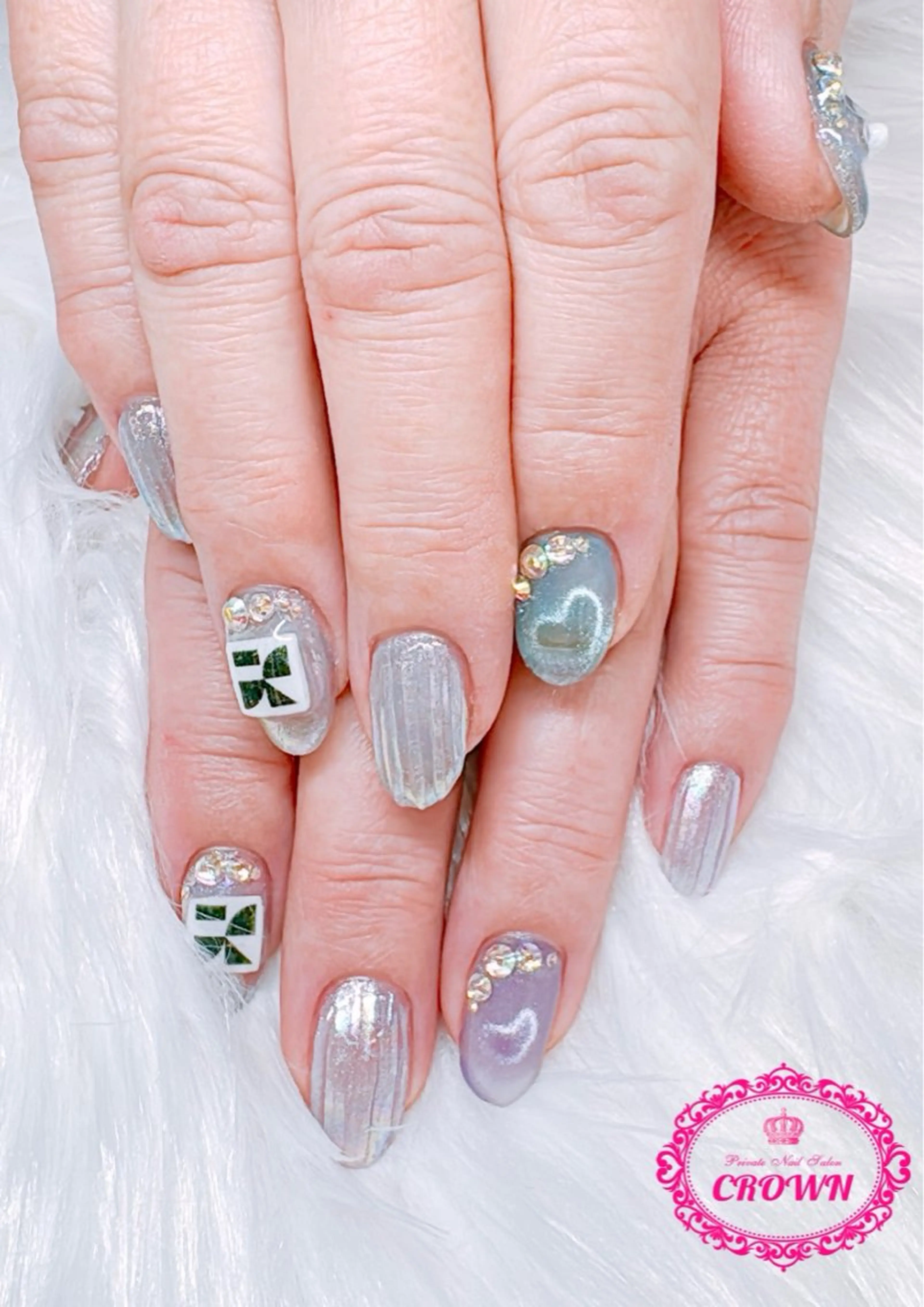 ネイル CROWN プライベートサロンのネイルデザイン