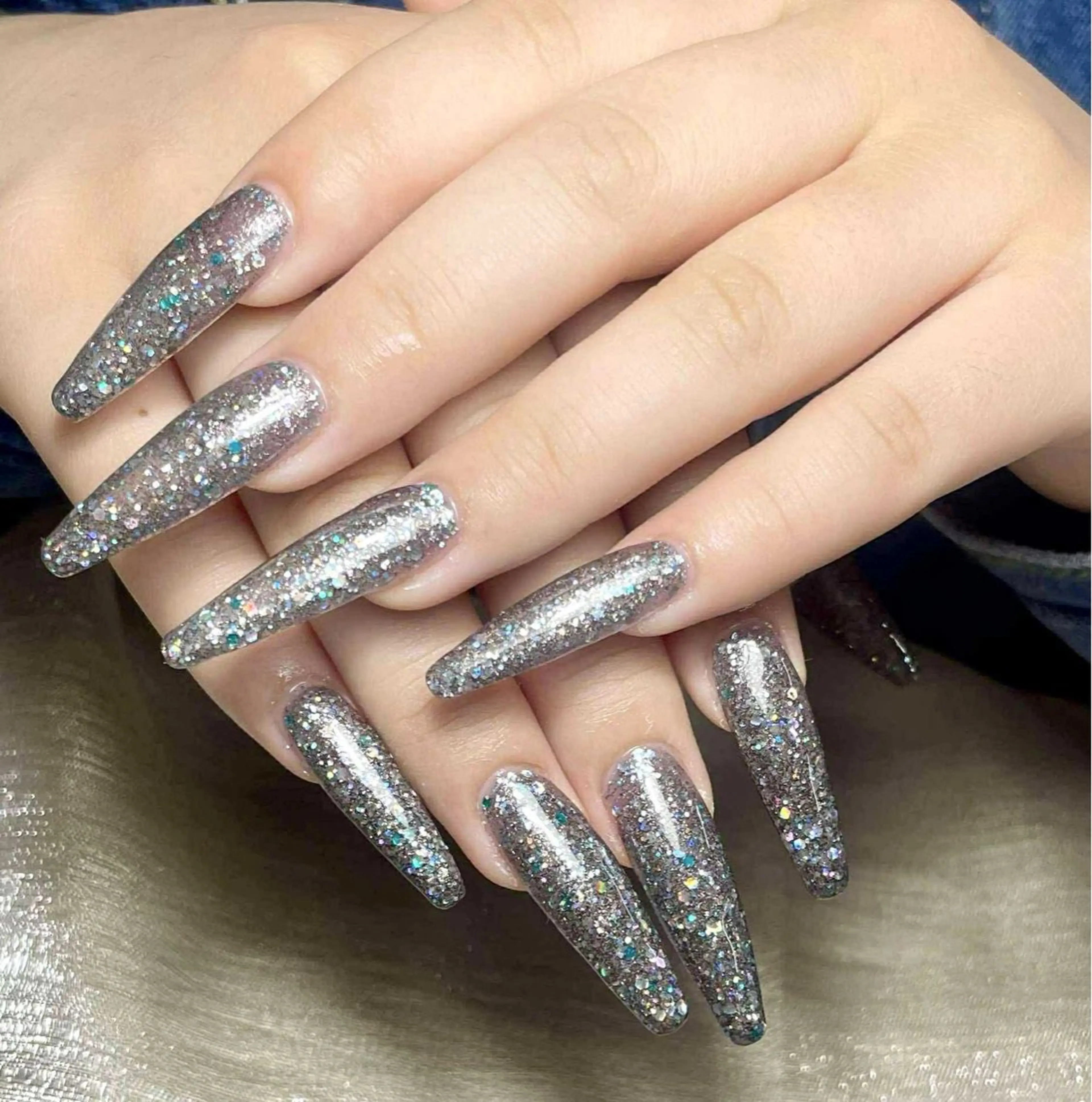 ネイル チークネイル フレンチネイル グラデーション 韓国ネイル マグネットネイル ハンドネイル JIN 168 新大久保のネイルデザイン