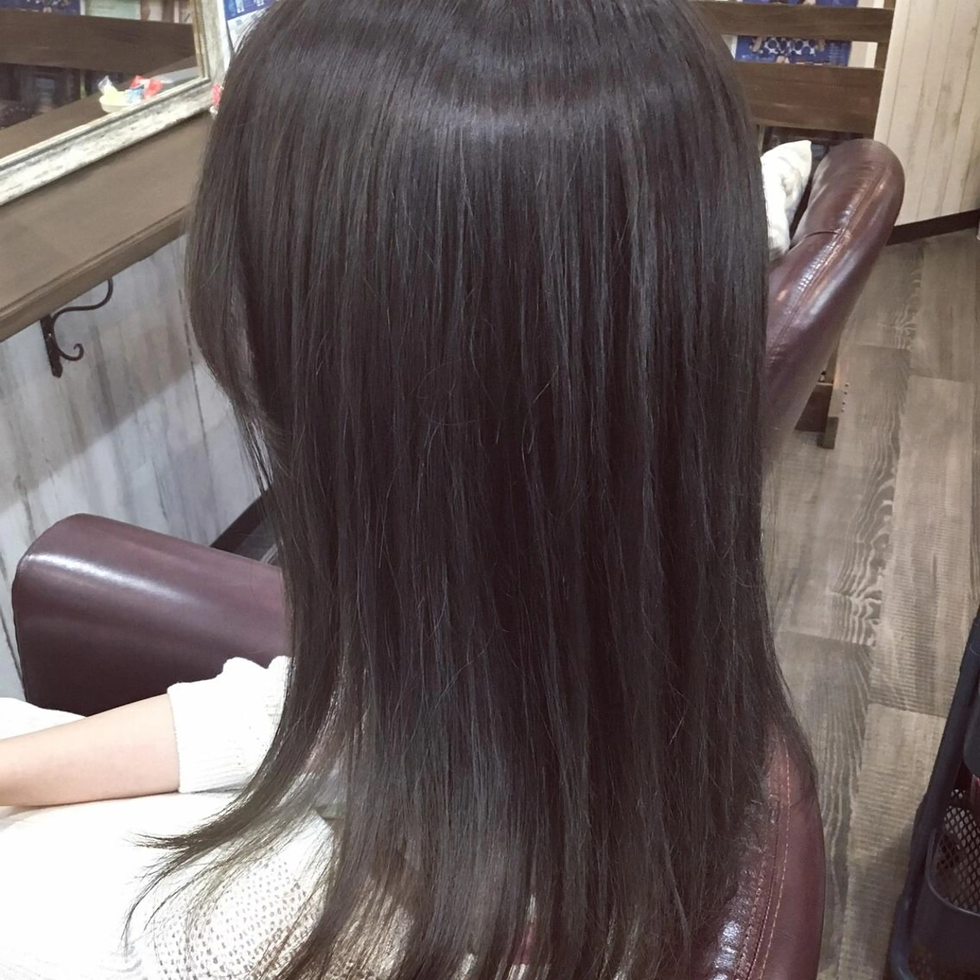 セミロング カラー 金崎 新吾のヘアスタイル