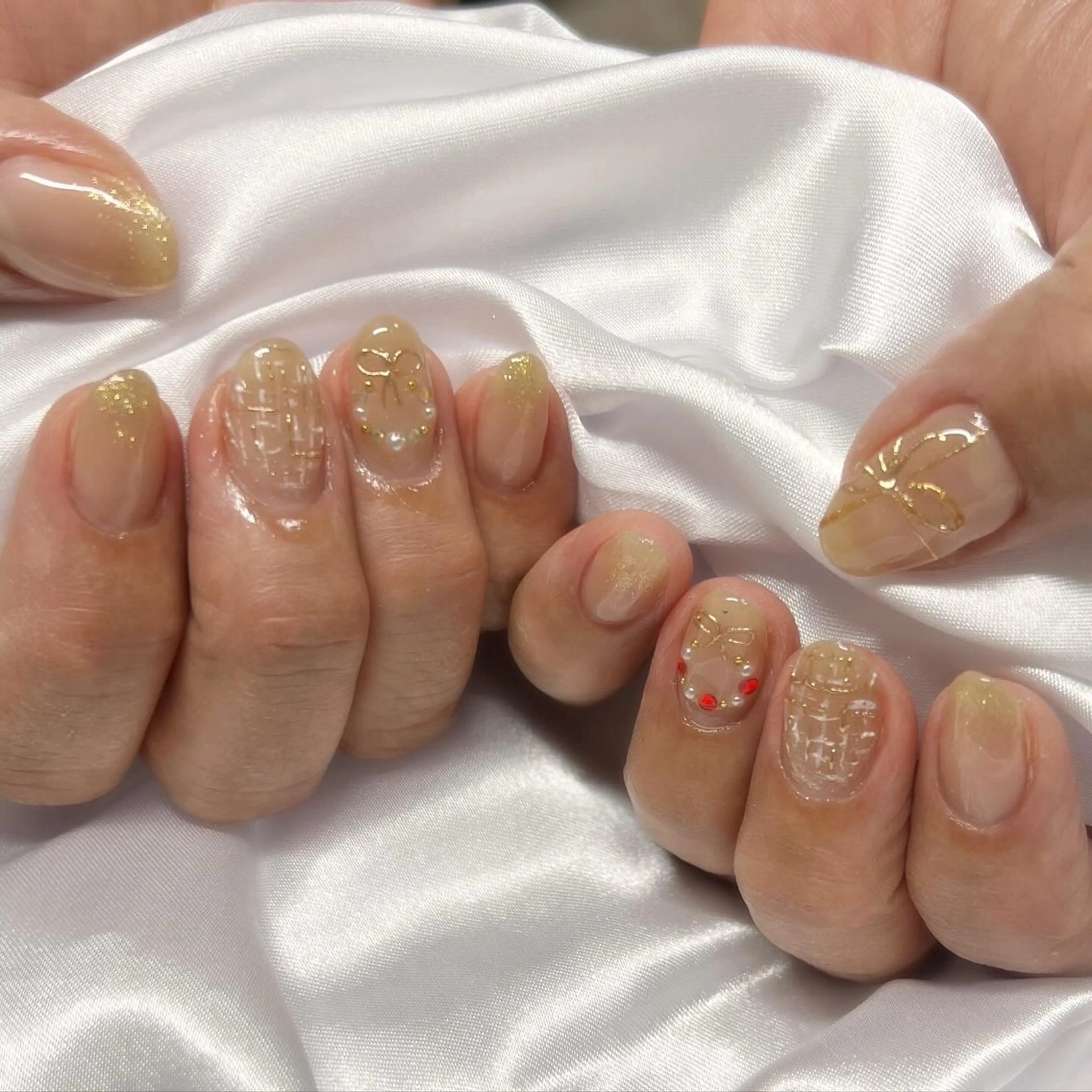 ネイル リボン ツイードネイル 冬ネイル クリスマス lupo エステ.ネイルのエステ・リラクイメージ