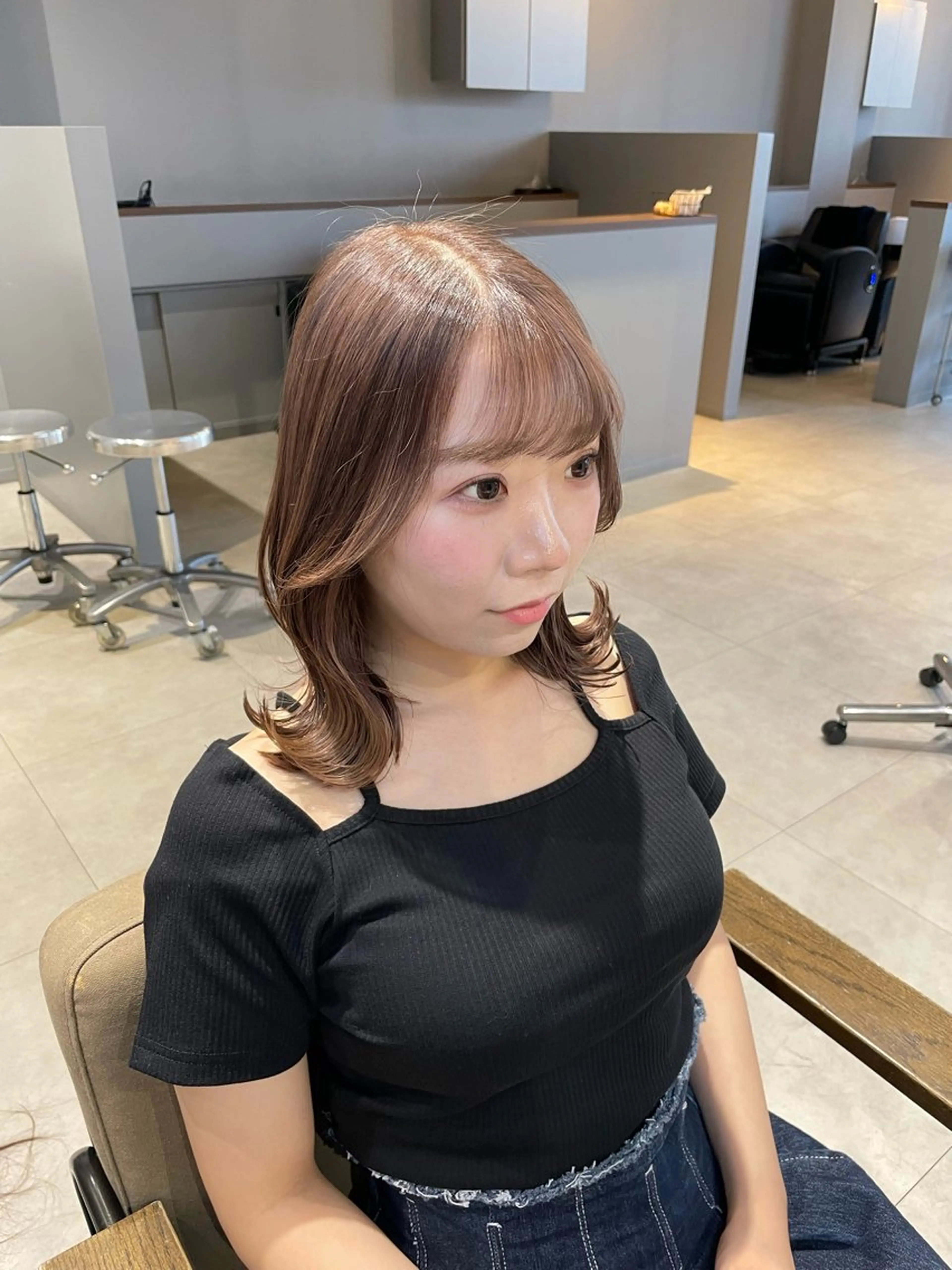 セミロング カラー くびれヘア 韓国風ヘア カット ヘアカラー 富原崇太/高畑/中川 /透明感カラーのヘアスタイル