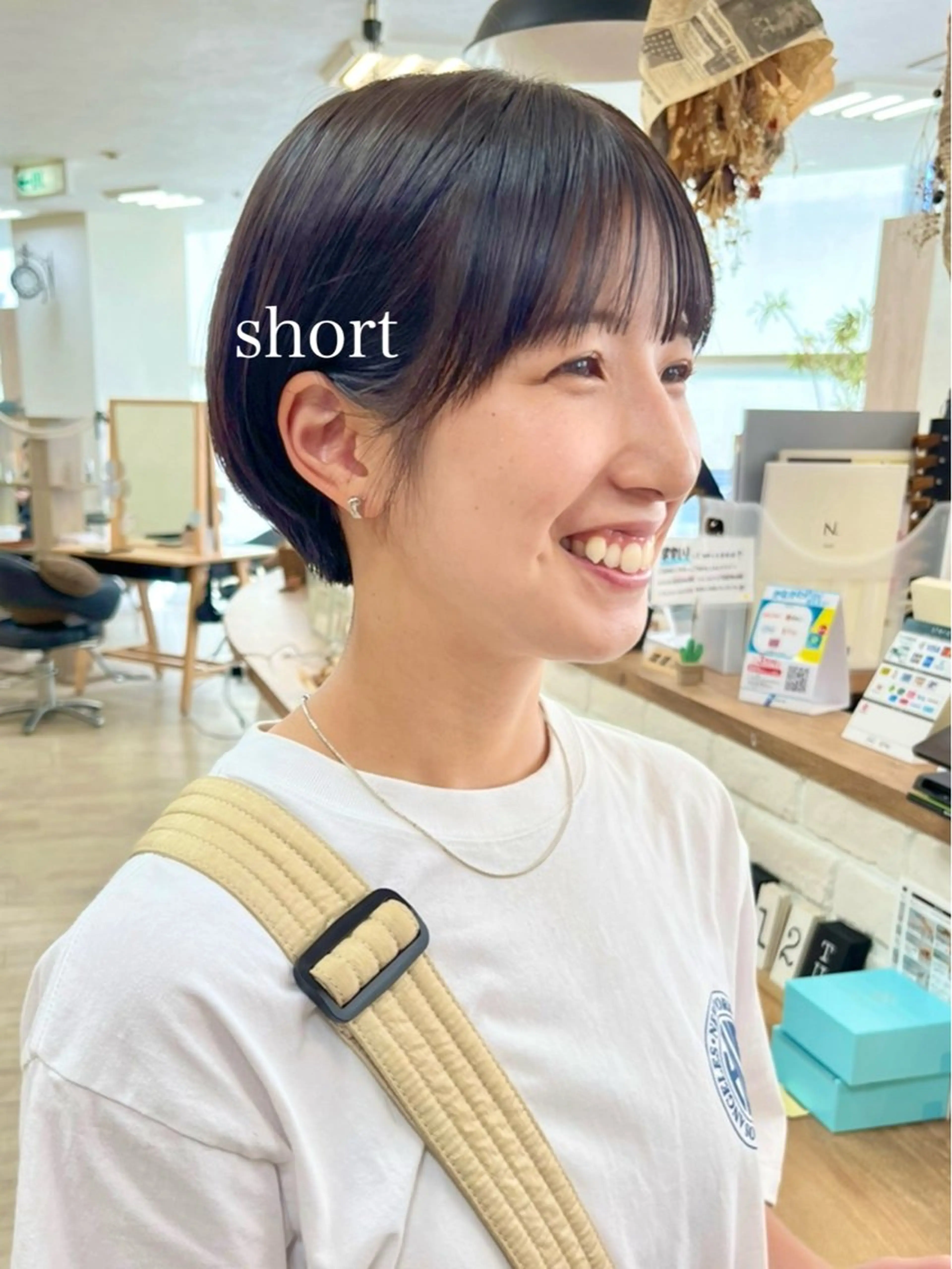 ショート 切りっぱなしボブ ショートボブ ハンサムショート 丸みショート ボブ カット トリートメント 初めてのショート お任せください✂️のヘアスタイル