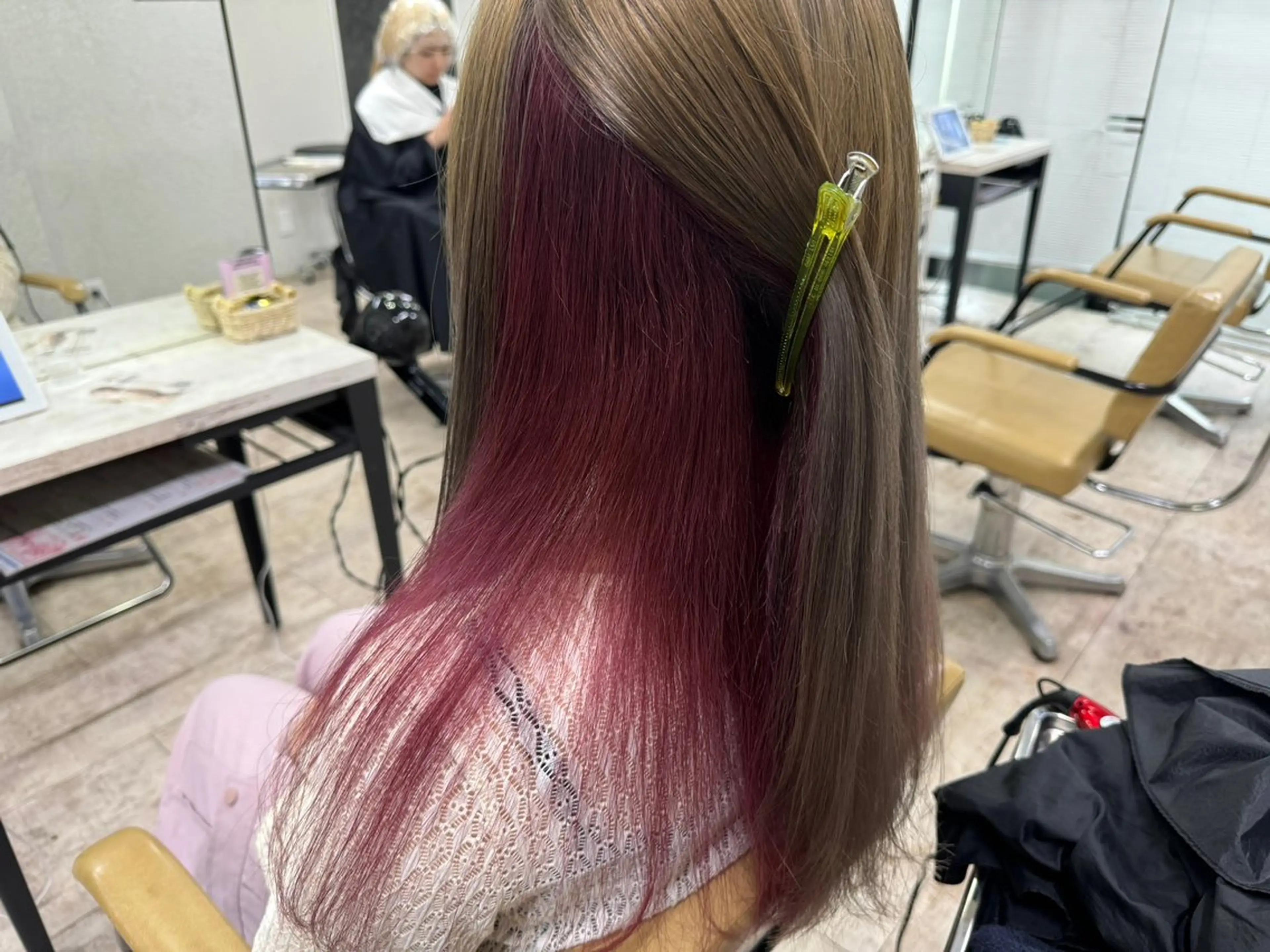 セミロング カラー ブリーチ ピンクカラー ヘアカラー 💙 Tomoka💜のヘアスタイル