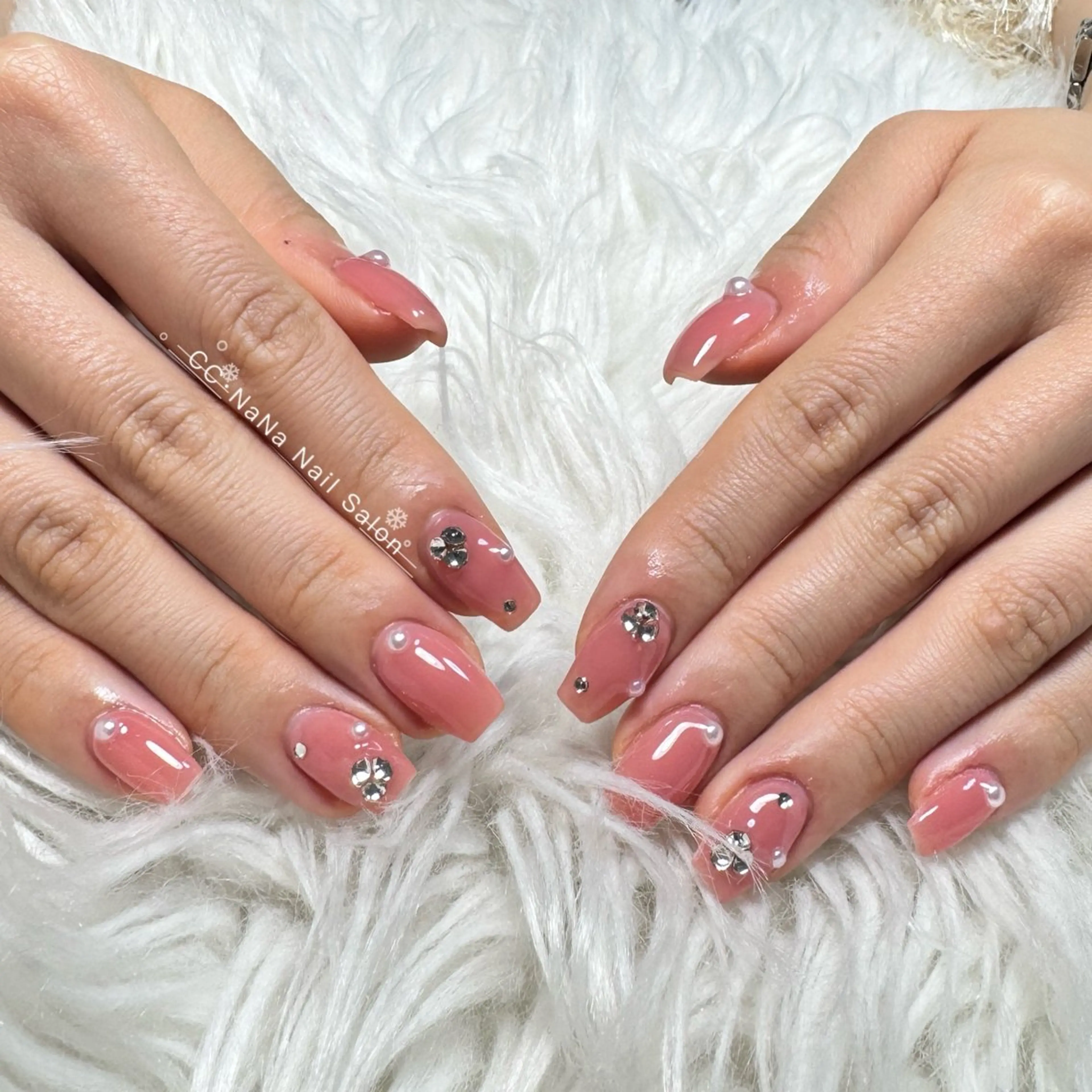 ネイル 持ち込み シンプルネイル ハンドネイル 💎CC・NaNa 韓国風ネイル🌙Cのネイルデザイン