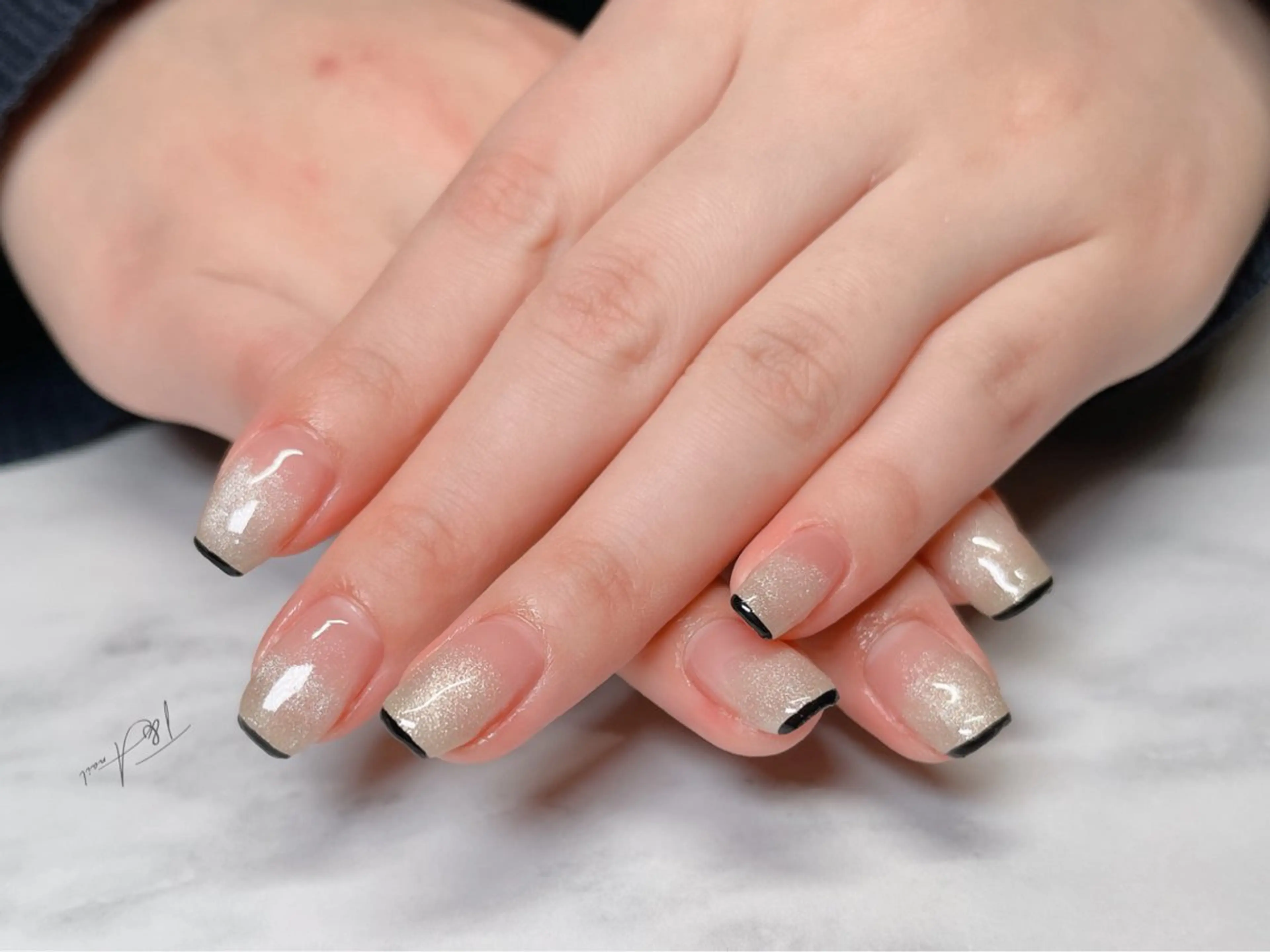 ネイル フレンチネイル ジェルネイル グラデーション キラキラネイル ラメ(グリッター) ハンドネイル T&A nailのネイルデザイン