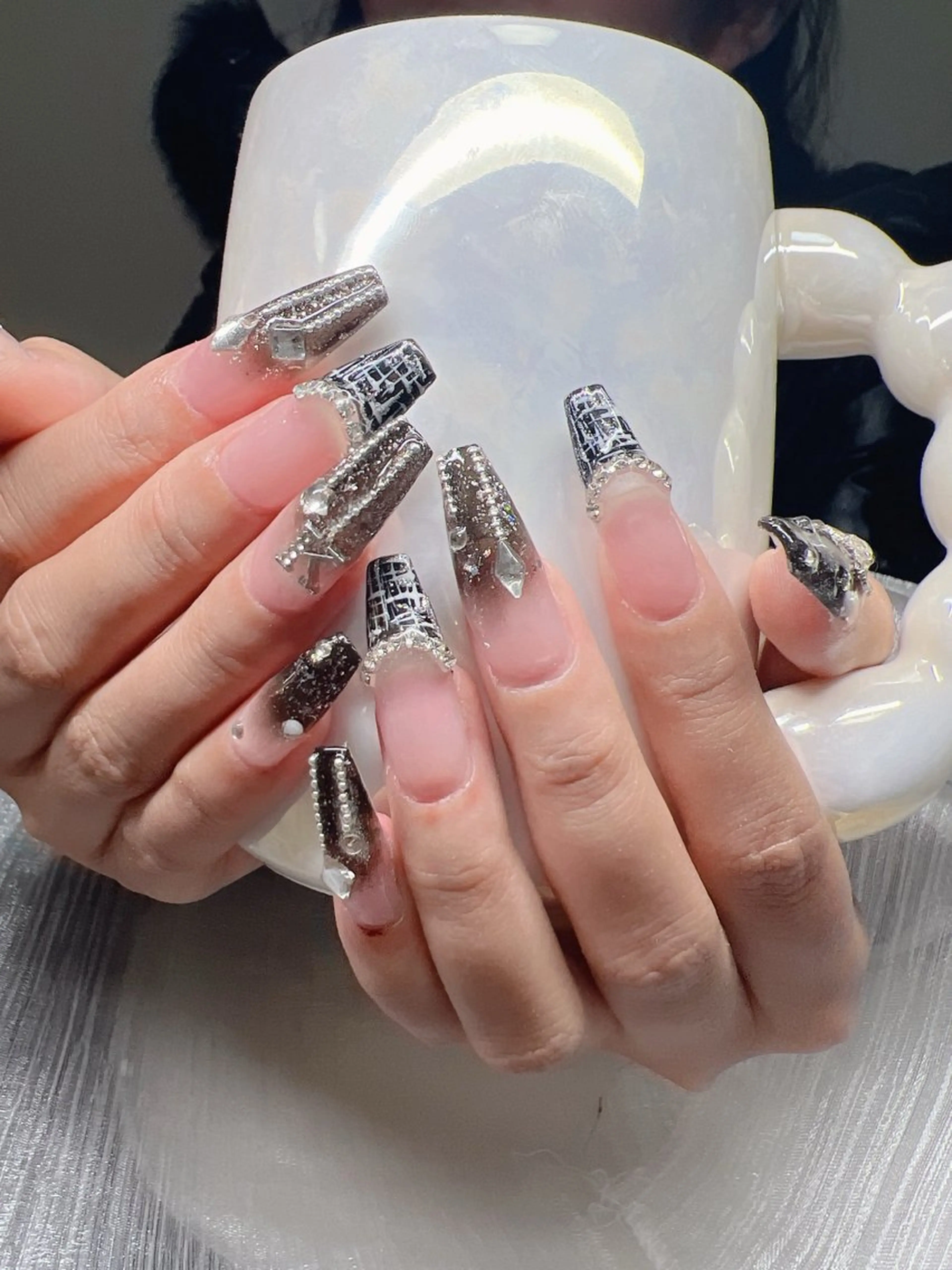 ネイル オーロラネイル チークネイル 長さ出し フットネイル フレンチネイル ハンドネイル Lee Nailsのネイルデザイン