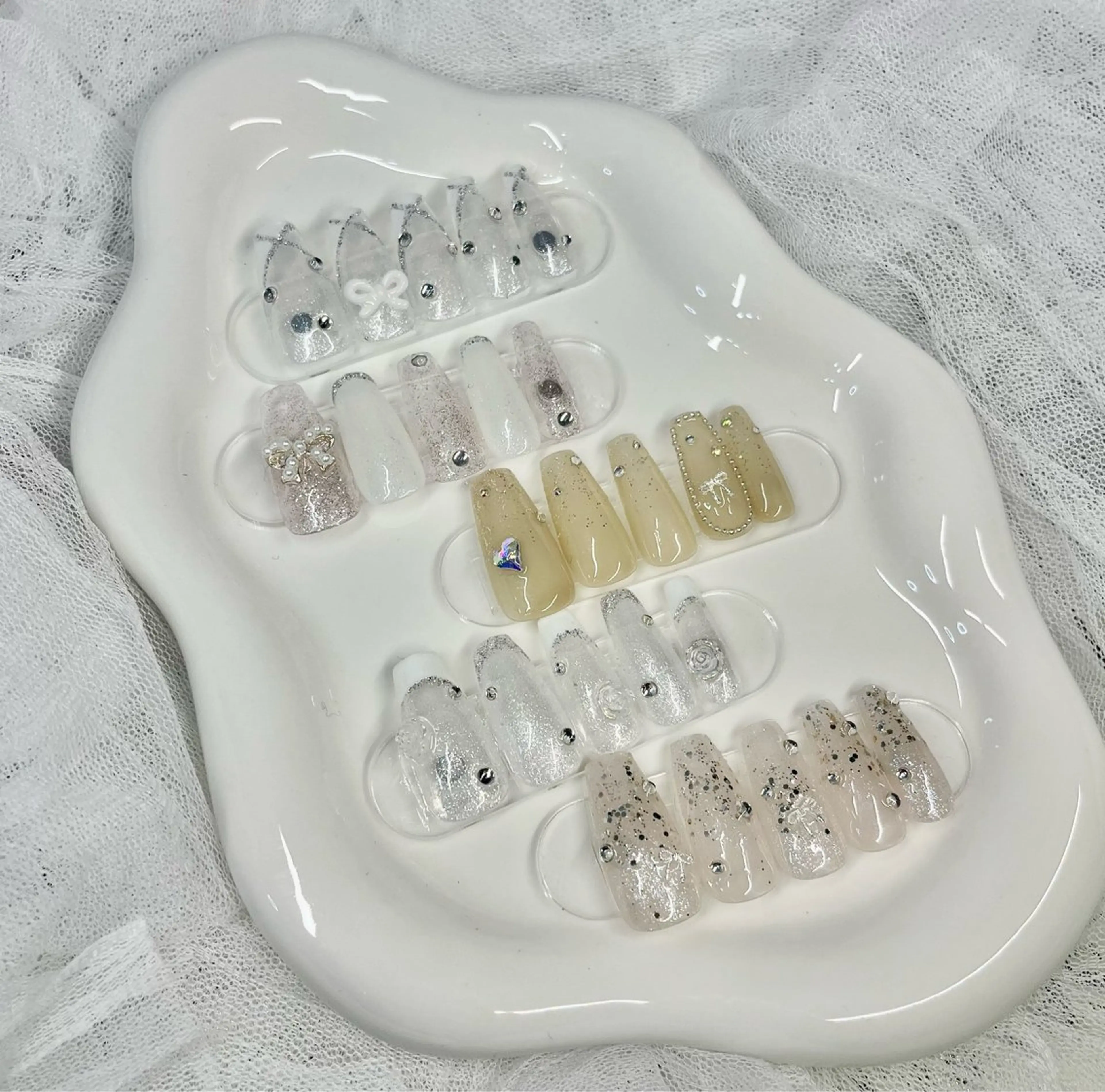 ネイル 鈴木 愛のネイルデザイン